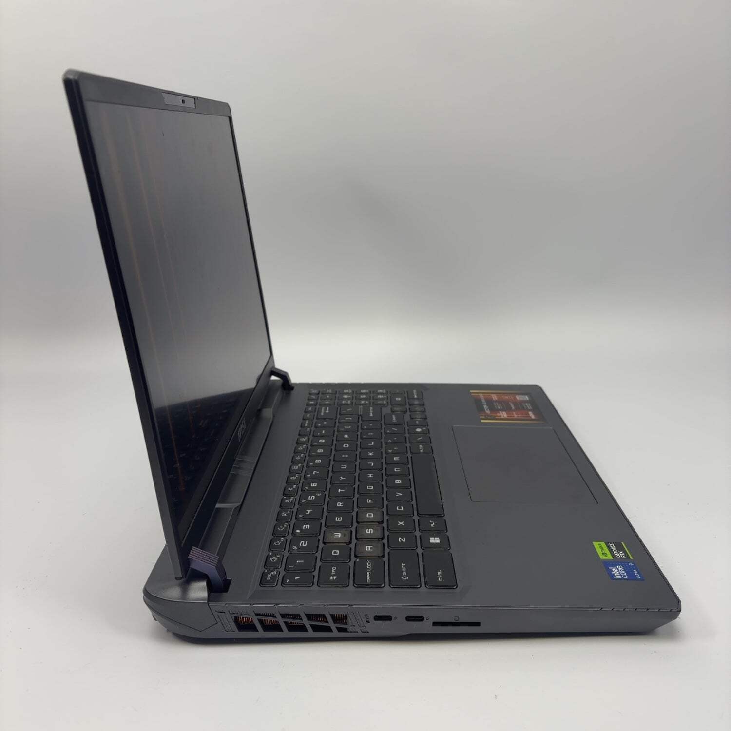 MSI Vector 16 HX AI A2XWGG 16″ Core Ultra 9 275HX 2.7GHz 32GB RAM 1TB SSD