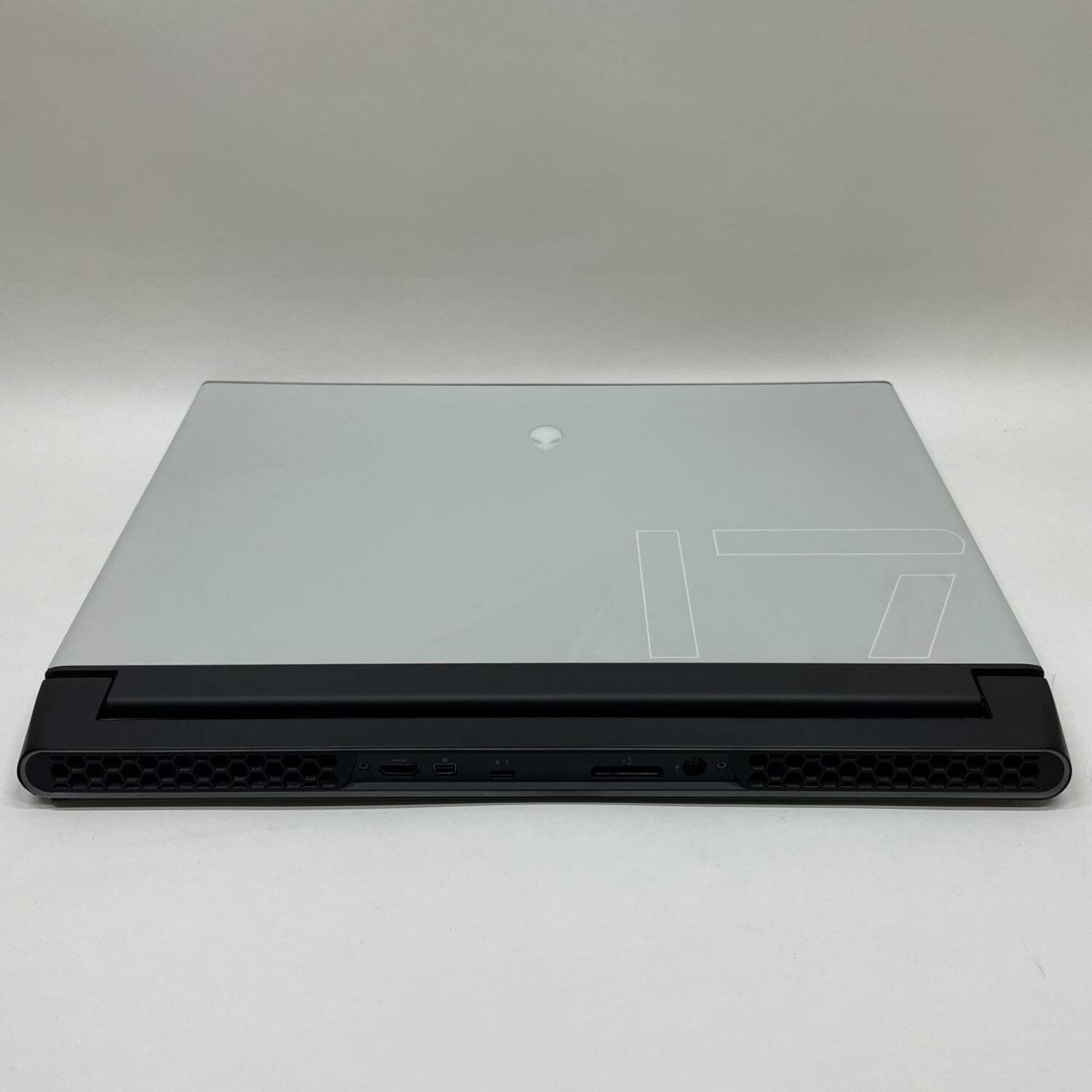 Alienware M17 R3 17.3″ i7-10750H 2.6GHz 8GB RAM 1TB HDD GeForce RTX 2070