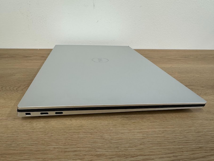 Dell XPS 15 9510, Core i7 11800H, 32GB DDR4, RTX 3050 Ti, 512GB SSD, 2020