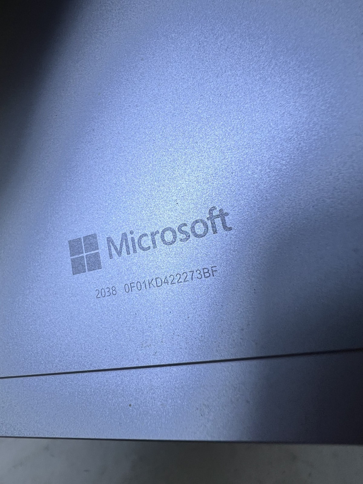 Microsoft Surface Pro 9 13″ i5-1235U 8GB RAM 2038 As-Is No Screen – No SSD READ!