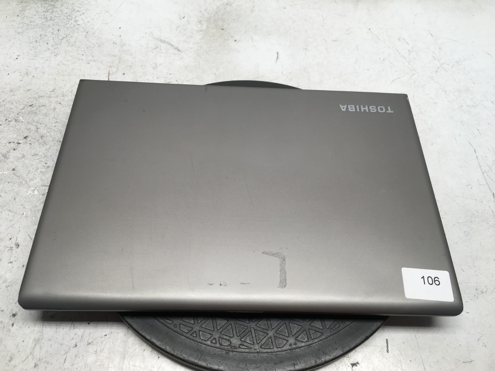 Toshiba Tecra Z40-B1420 Intel i7 vPro No RAM NO HDD