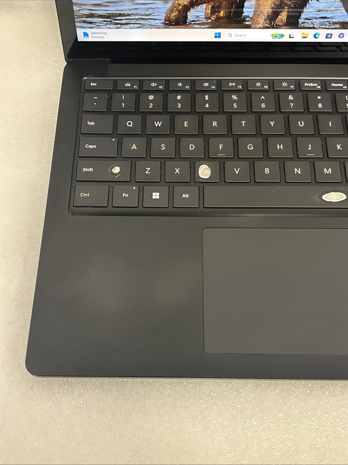 Microsoft Surface Laptop 5 13.5” (512GB, Intel i7 12th, 16GB RAM) Black *Read*