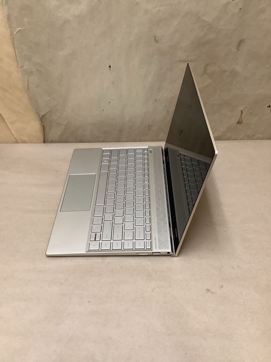 HEWLETT PACKARD ENVY 13-AH0051WM 13.3″ LAPTOP WITH CHARGER & MOUSE I (B33004333)