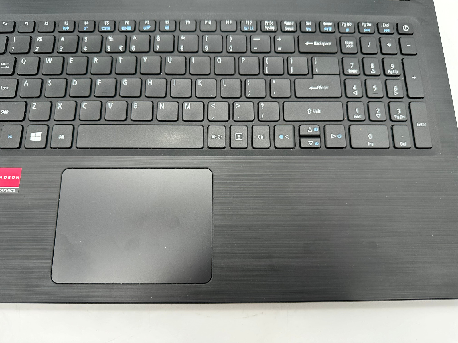 Acer Aspire A315-21 Laptop AMD A9-9420 Radeon R5 8GB RAM NO HDD