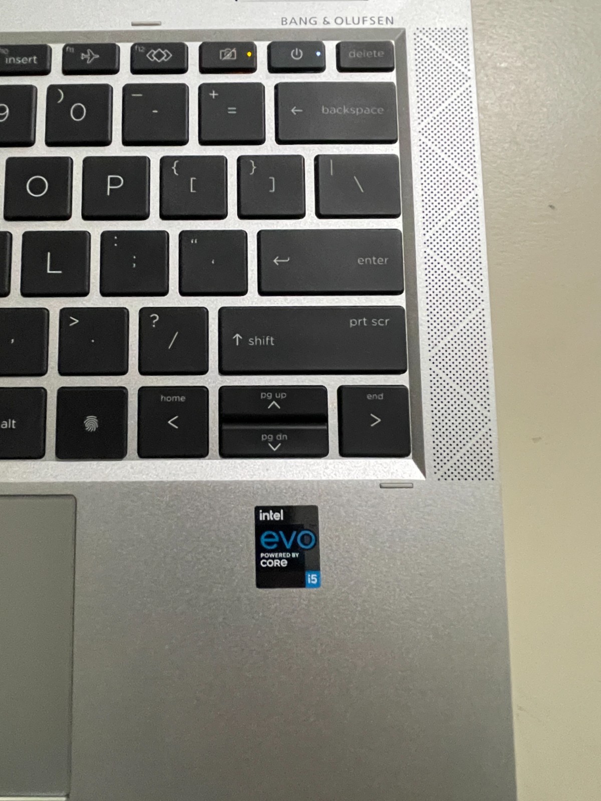 HP Elitebook X360 830 G8 Core I5 -1145G7 2.6GHz 16GB 2 in 1 Touchscreen.