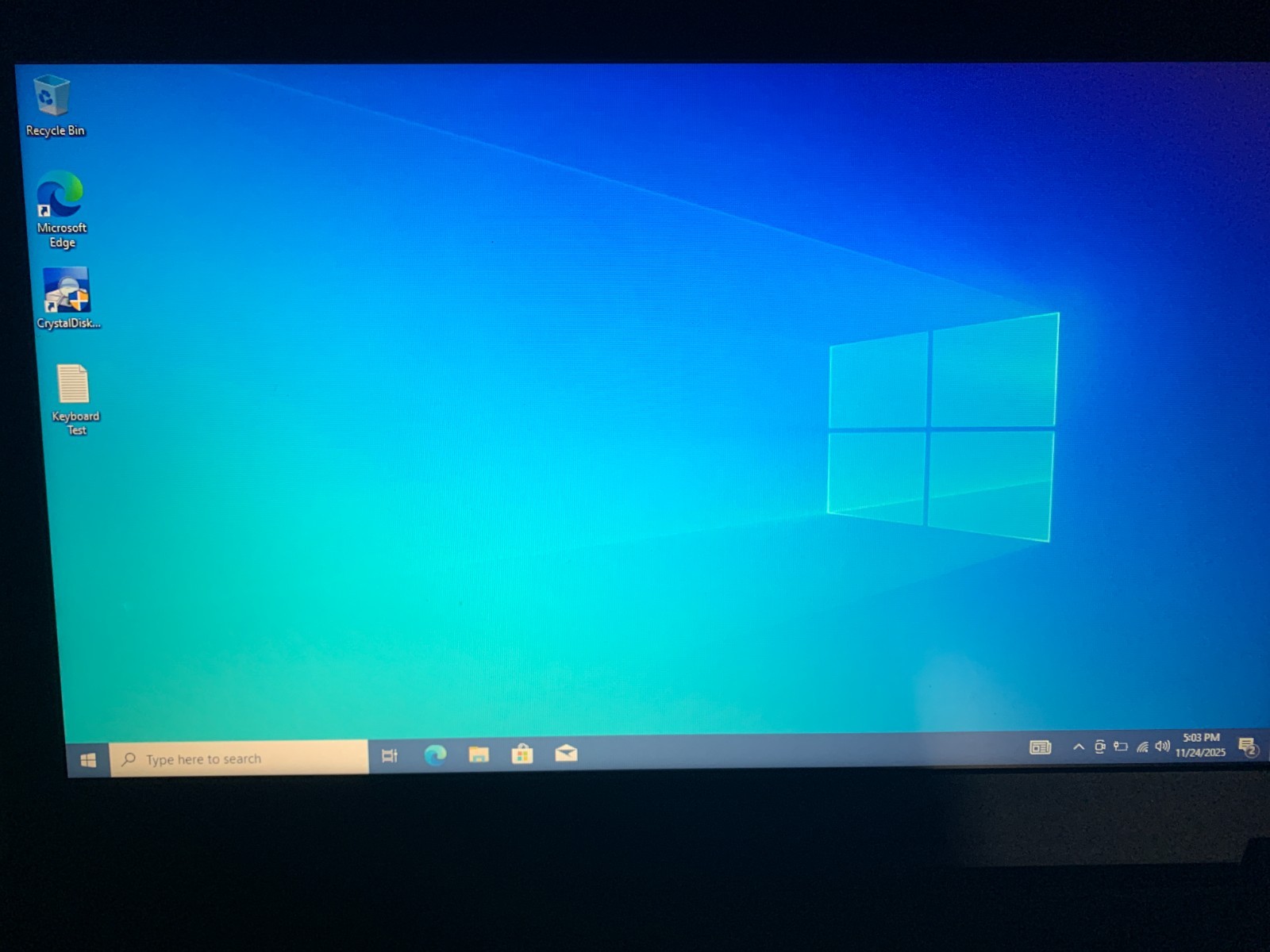 Lenovo B50-45 Laptop AMD E1-6010 1.35GHz 4GB RAM 320GB HDD, Bad Battery
