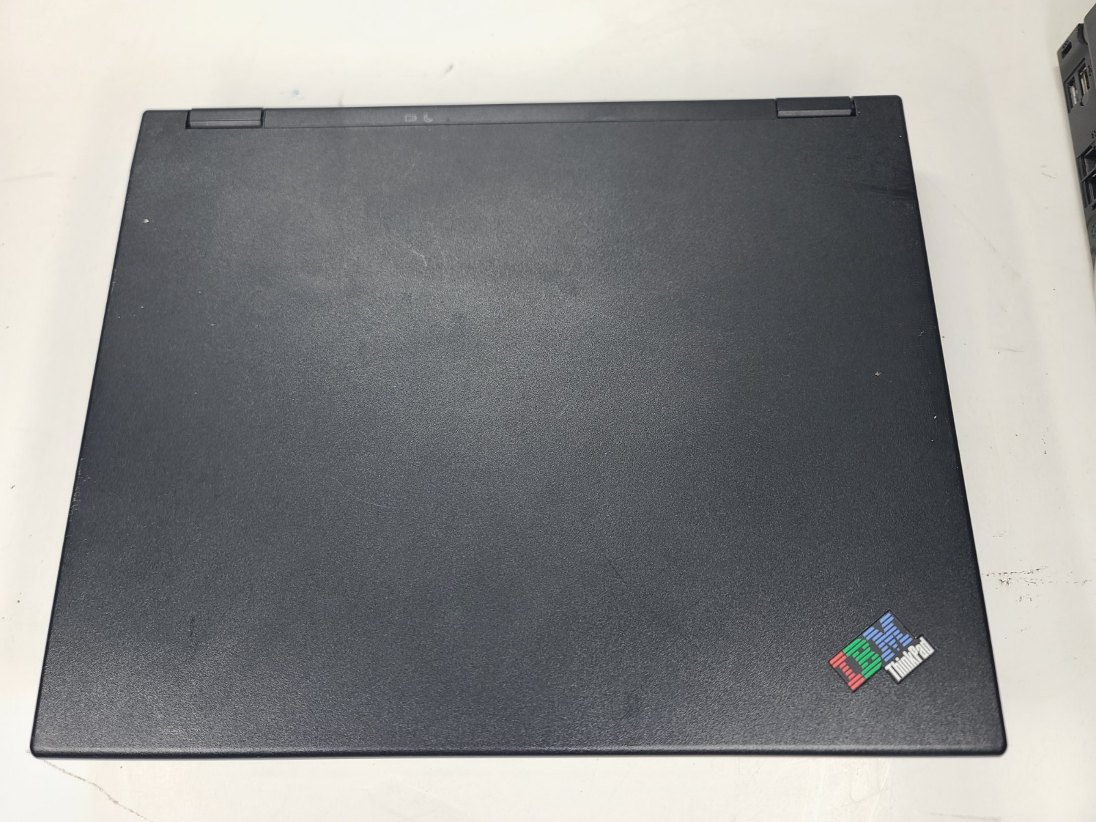 IBM ThinkPad R50e/ IBM ThinkPad I Series. No HARD-DRIVES. Untested