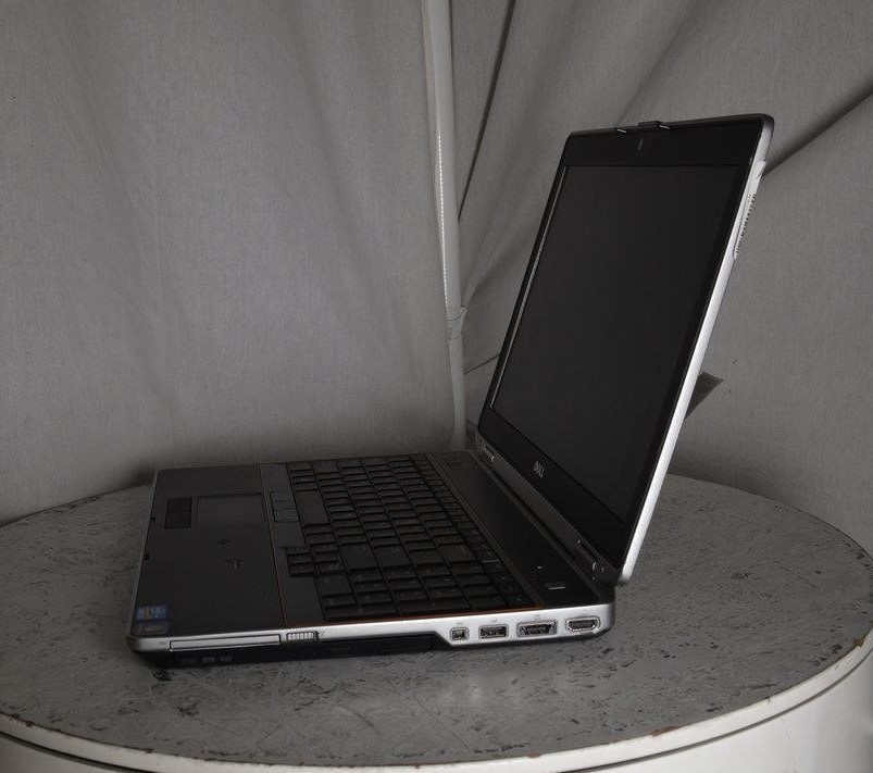 Dell Latitude E6520 Laptop Core I5-2520M 2.5GHz 4GB 250GB SEE NOTES