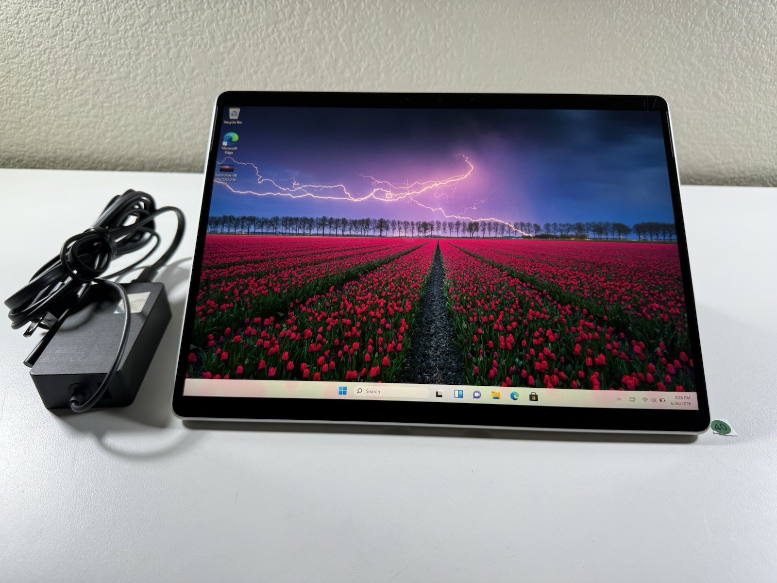 Microsoft Surface Pro 8 (1982) i5-1145G7 – 16GB RAM – 256GB 120Hz – Win 11 Pro