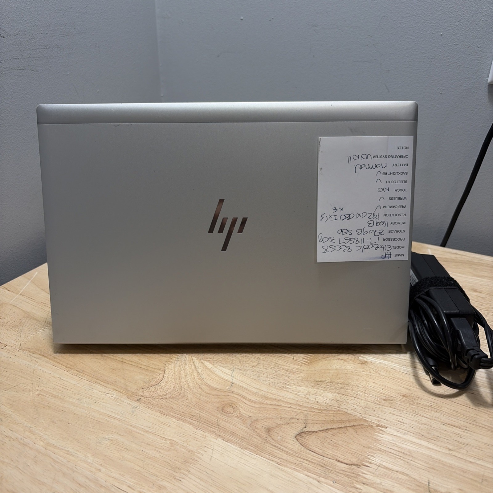 HP Elitebook 830 G8 Core i7-1185G7 3.0GHZ 16GB 256GB, WCam, WiFi W11 & Cord