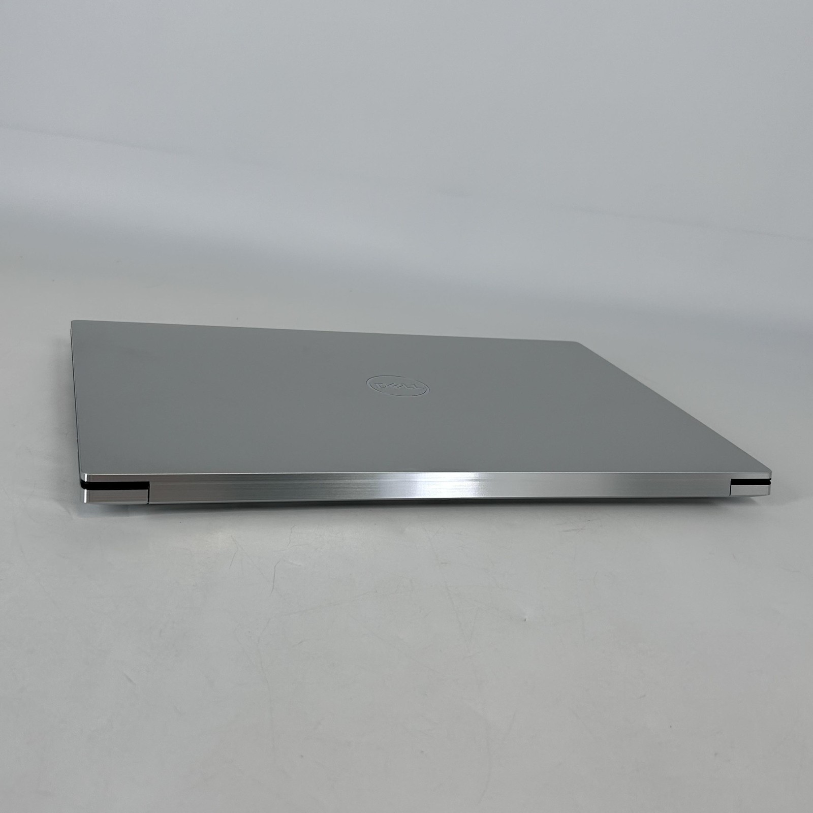 Dell XPS 15 9530 Silver FHD+ 2.6 GHz i9-13900H 64GB 1TB SSD NVIDIA RTX 4060 Good