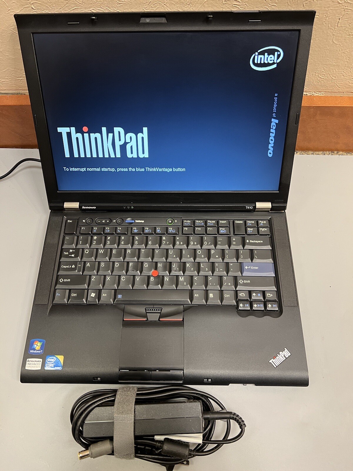 Lenovo thinkpad T410 Core i5 M 520 2.40GHz 4GB RAM 320GB HDD WEBCAM