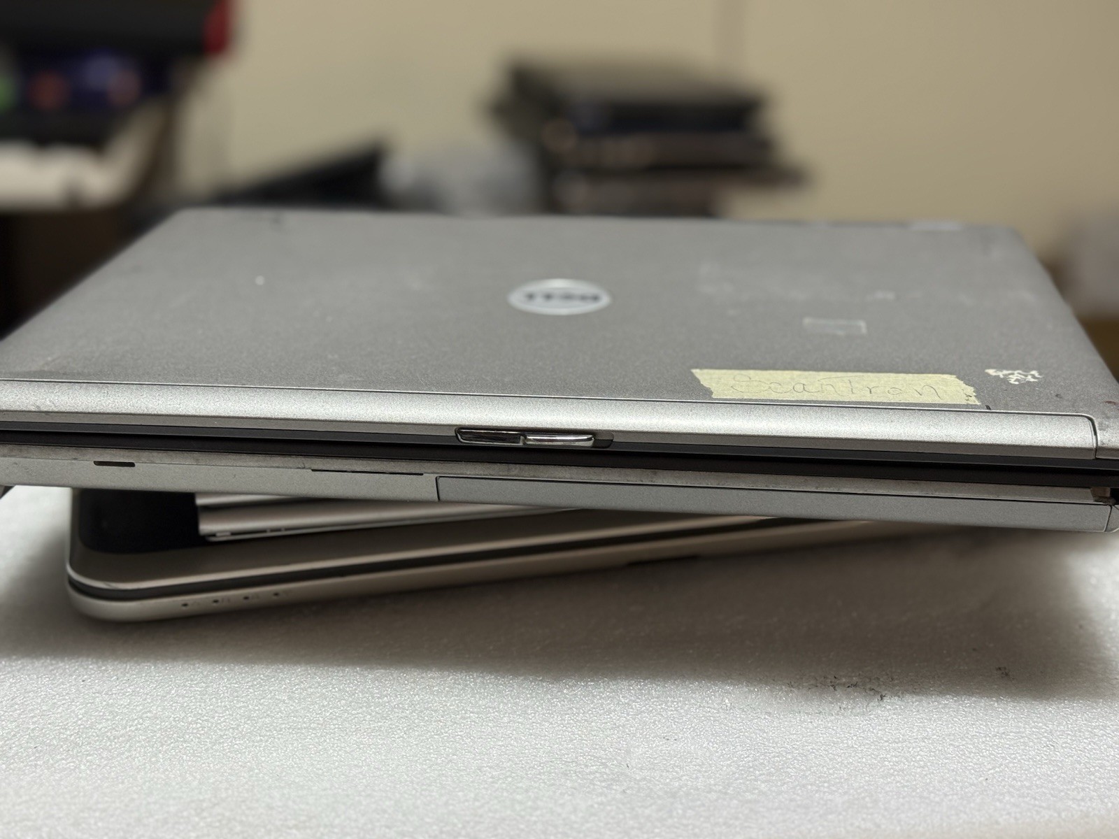 Lot of 6 Mixte Dell NO POWER SUPP,NO HARD DRIVE