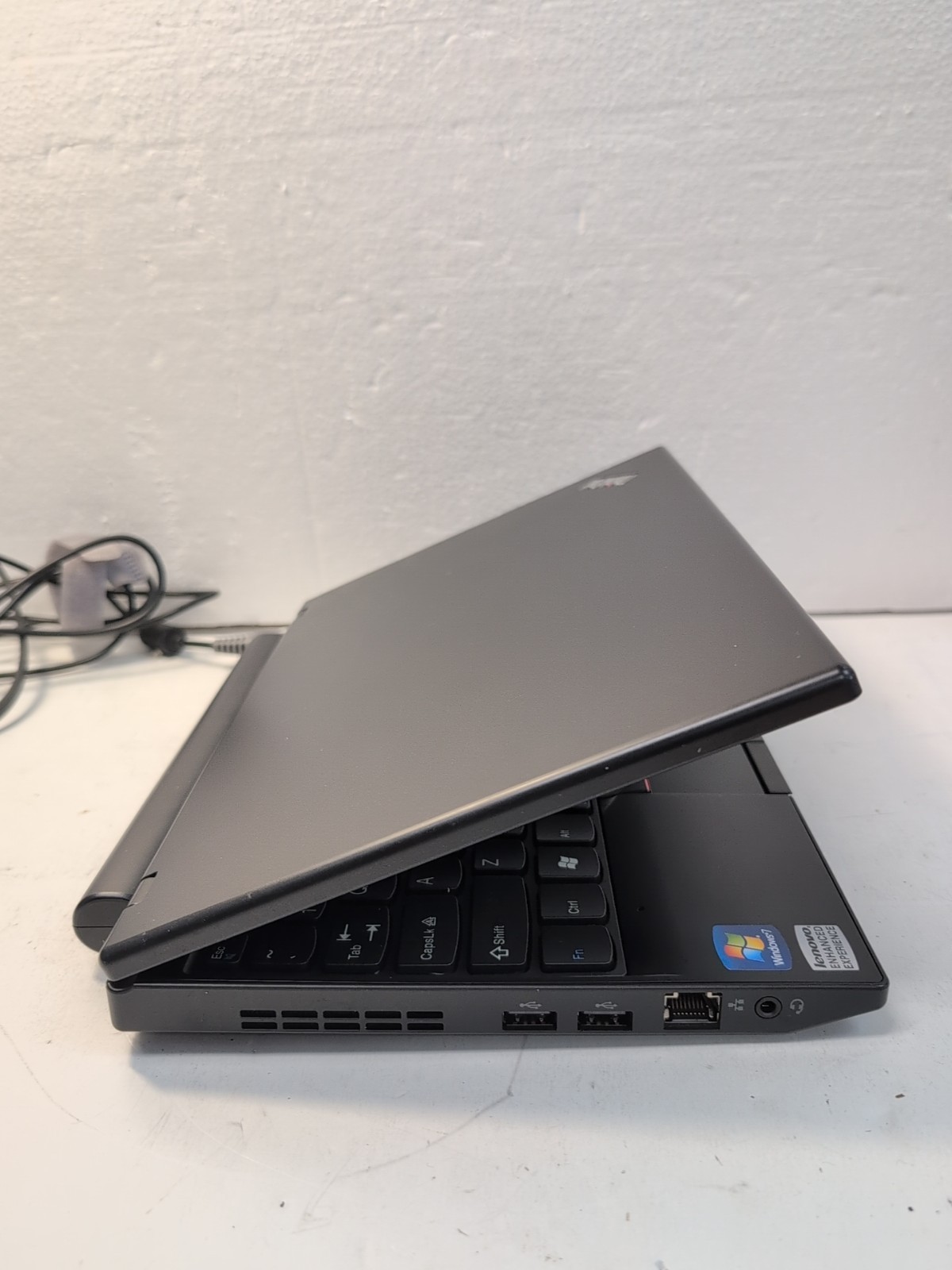 🔥Lenovo Thinkpad X100e 12″ Laptop AMD MV-40 CPU/4GB RAM/500GB HDD/WinXP –