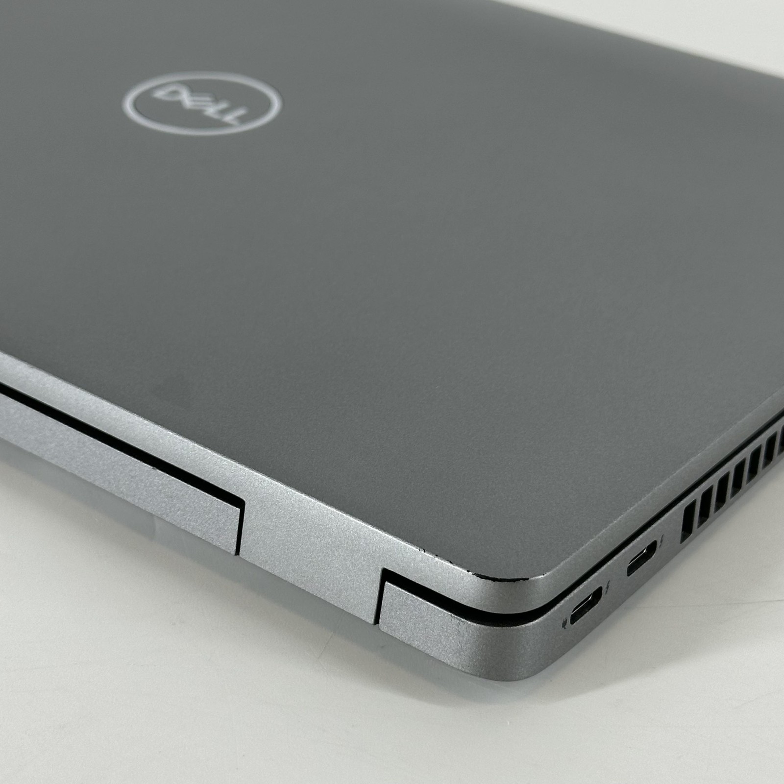 Dell Latitude 5430 14 Gray FHD 1.7 GHz i7-1255U 16GB RAM 256GB SSD Very Good