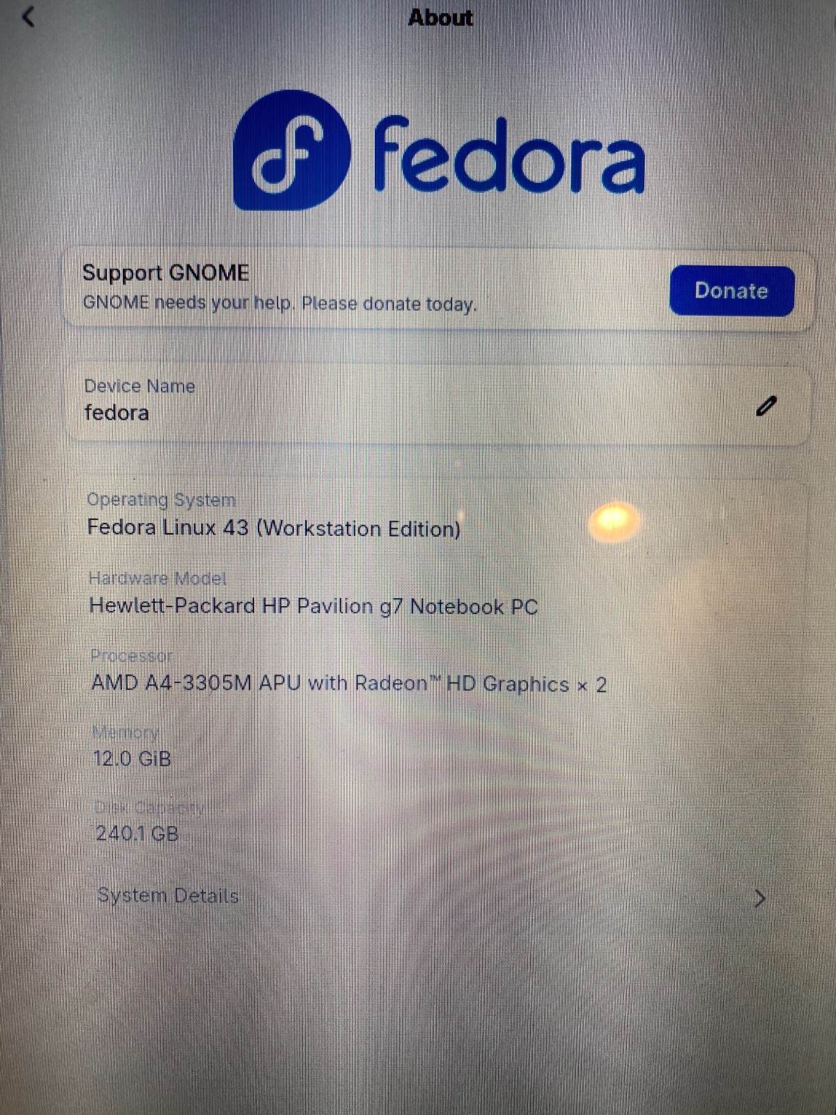 HP Pavilion G7 Notebook 250GB HDD/AMD A4/12GB RAM/Fedora