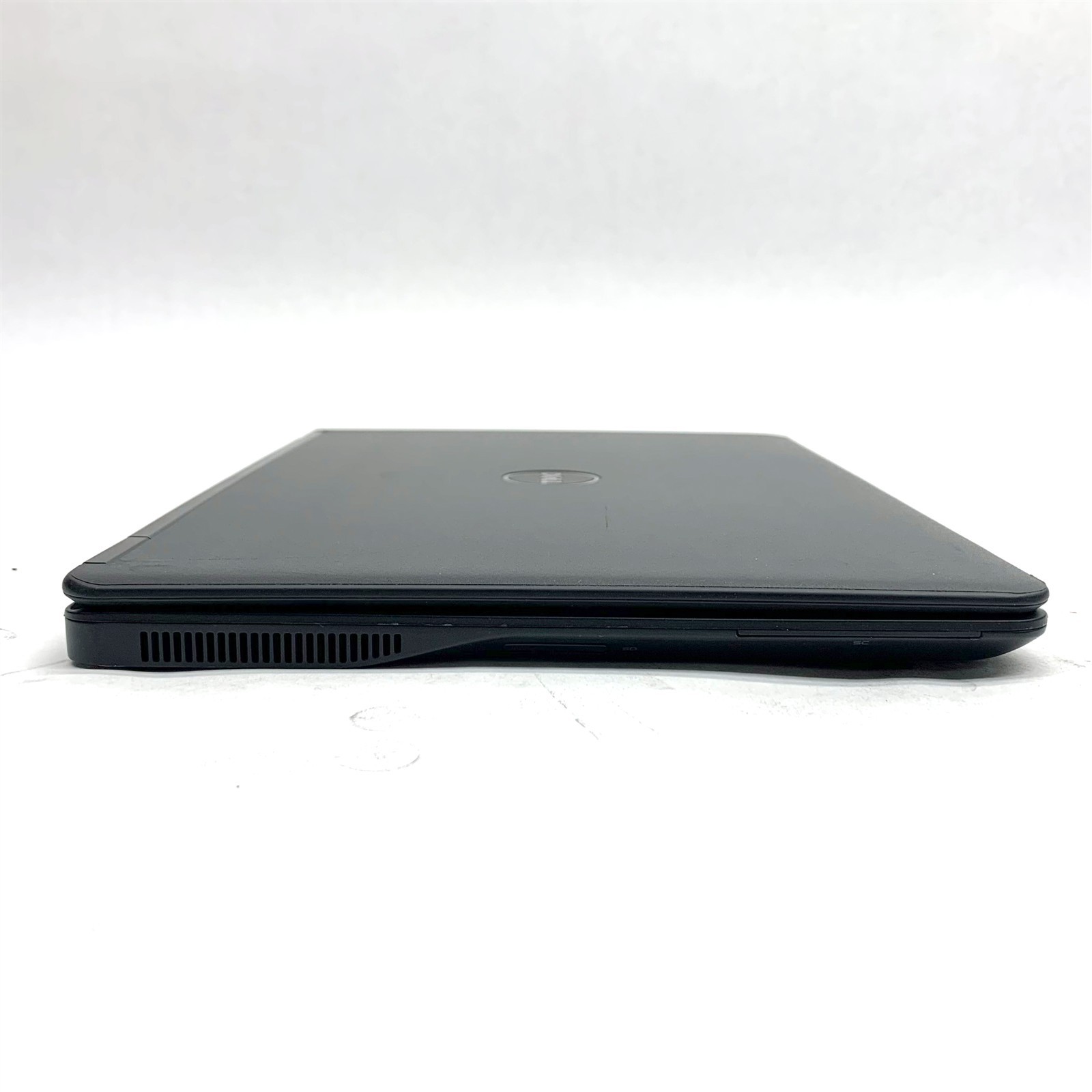 Dell Latitude E7450 14″ FHD Intel Core i5-5300U 2.3GHz 16GB 240GB SSD Windows 10