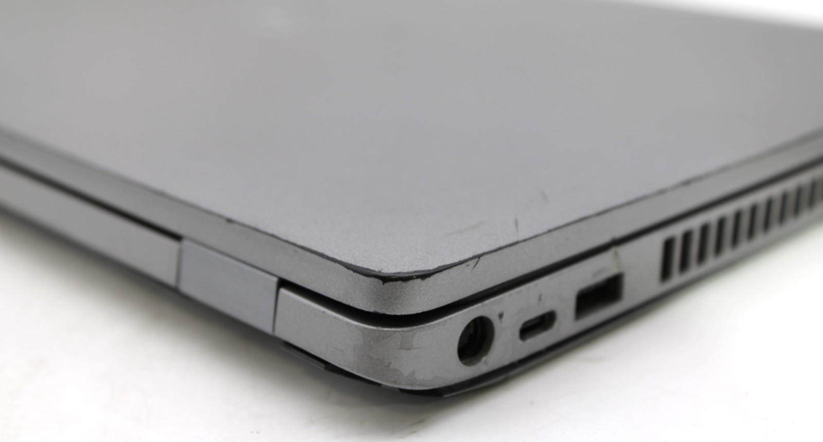 Dell Latitude 5511-i7-10850H@2.7GHz-4GB DDR4 RAM-NO STORAGE/OS*PARTS/REPAIR*