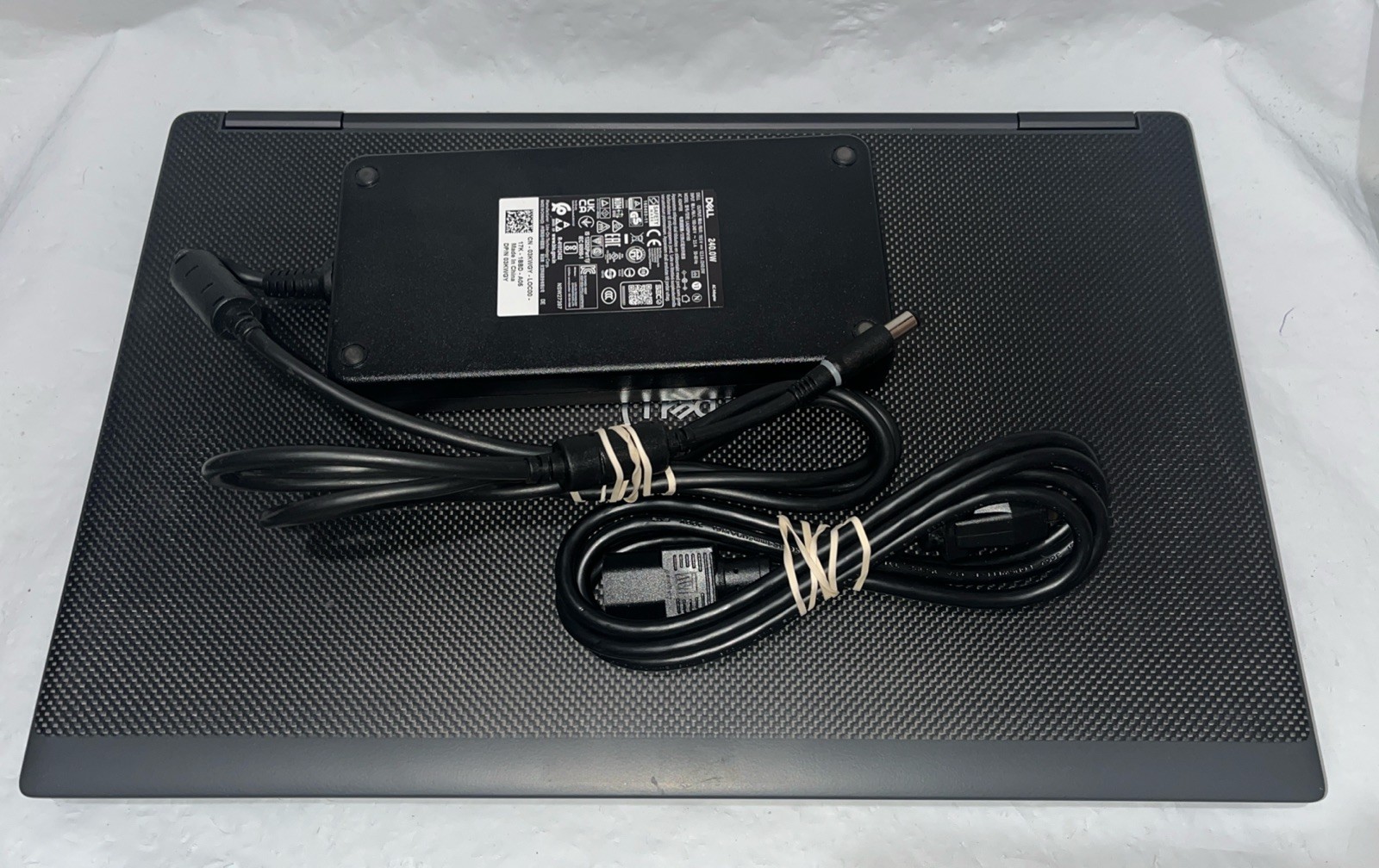 Dell Precision 7740 17.3″ i7-9850H@2.6GHz, 32GB RAM, 512 GB M2, Win 11 Pro