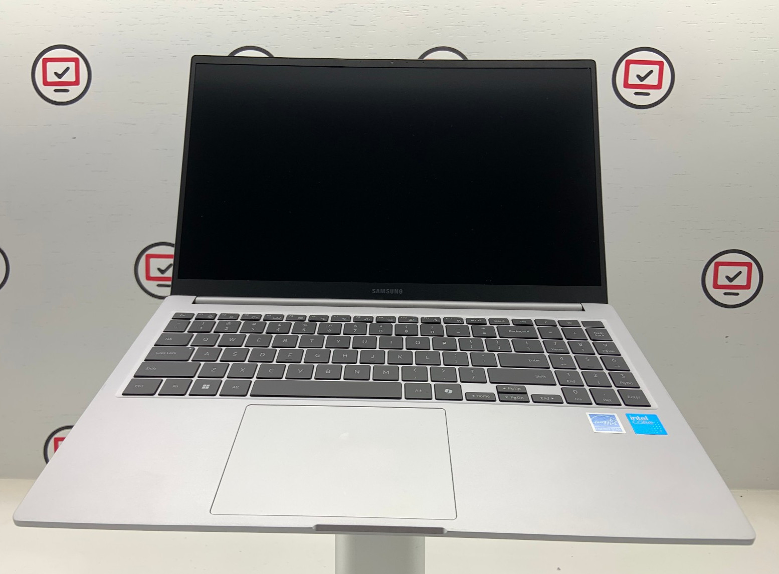 Samsung Galaxy Book4 15.6″ FHD Intel Core 7, 16GB, 512GB SSD, Win11
