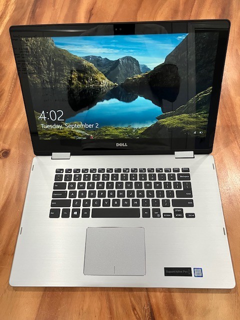 Dell Inspiron 15-7579 15.6″ i7-7500U 8GB 256GB Windows 10 Home TOUCHSCREEN 2 in1