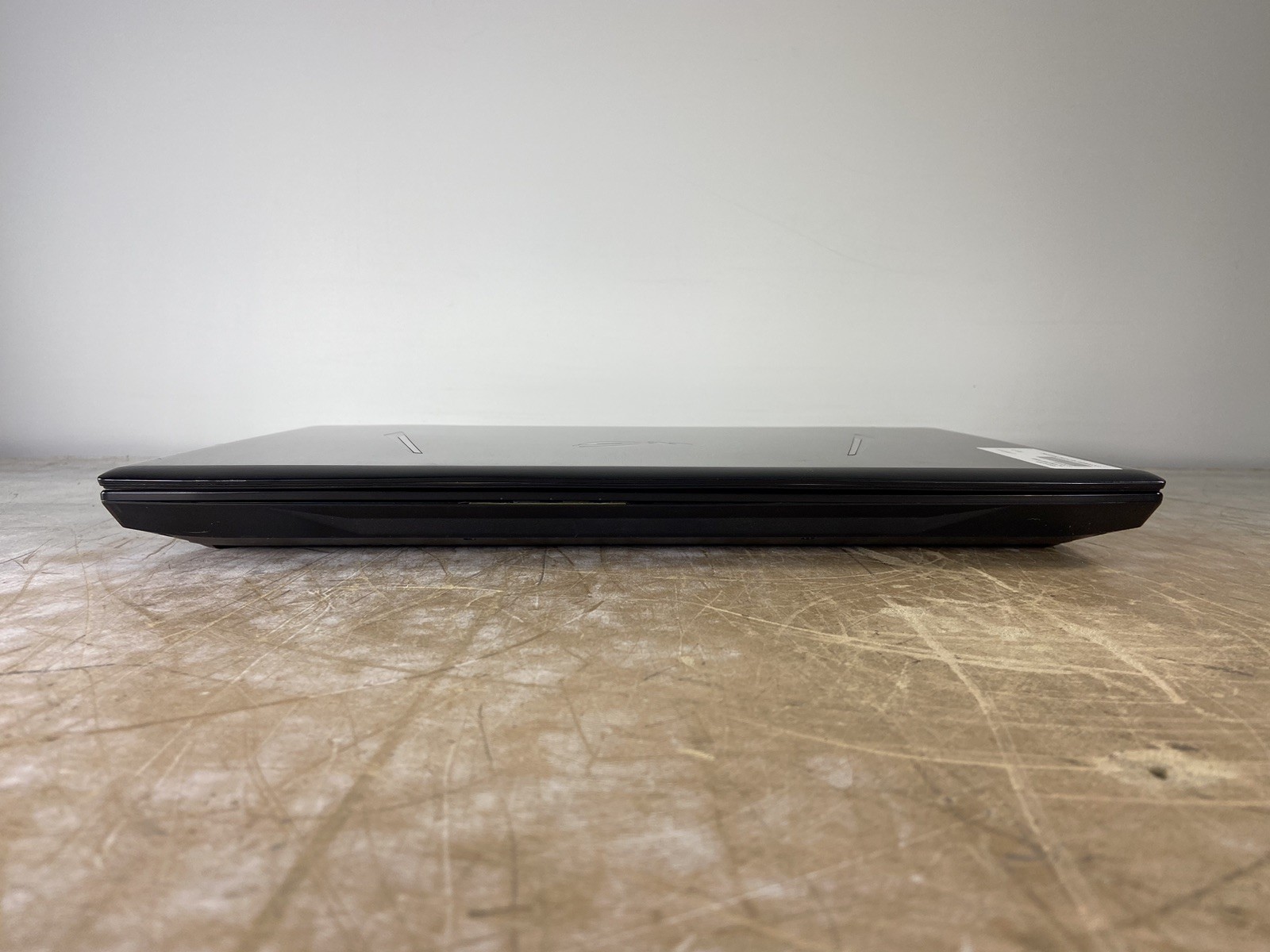 ASUS GL702V i7-7700HQ @ 2.80GHz, 16GB RAM, NO HDD/OS – (FOR PARTS)
