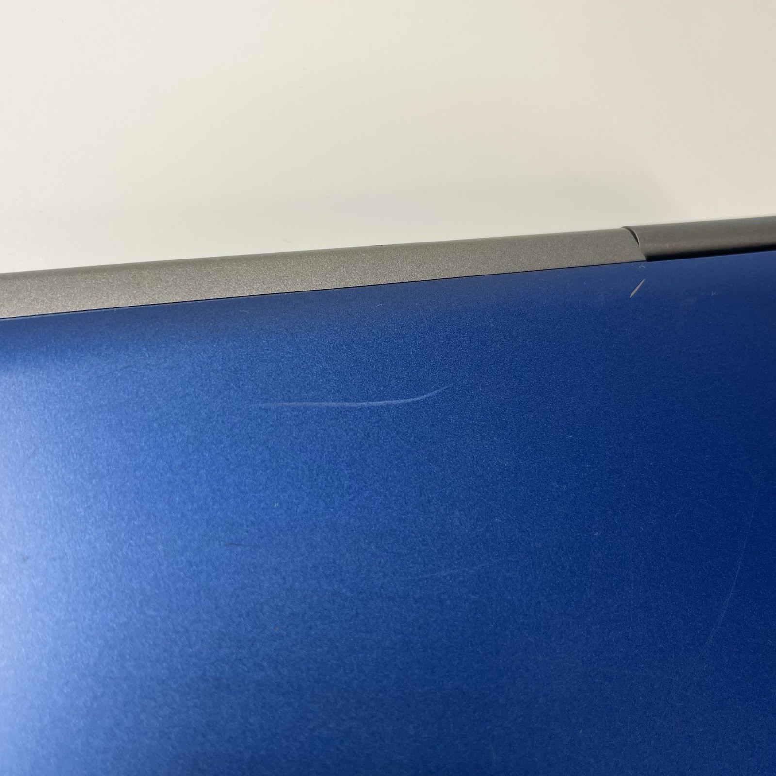 2002 Dell Inspiron 5100 14.1″ Laptop Pentium 4 2.53GHz 30GB Windows XP