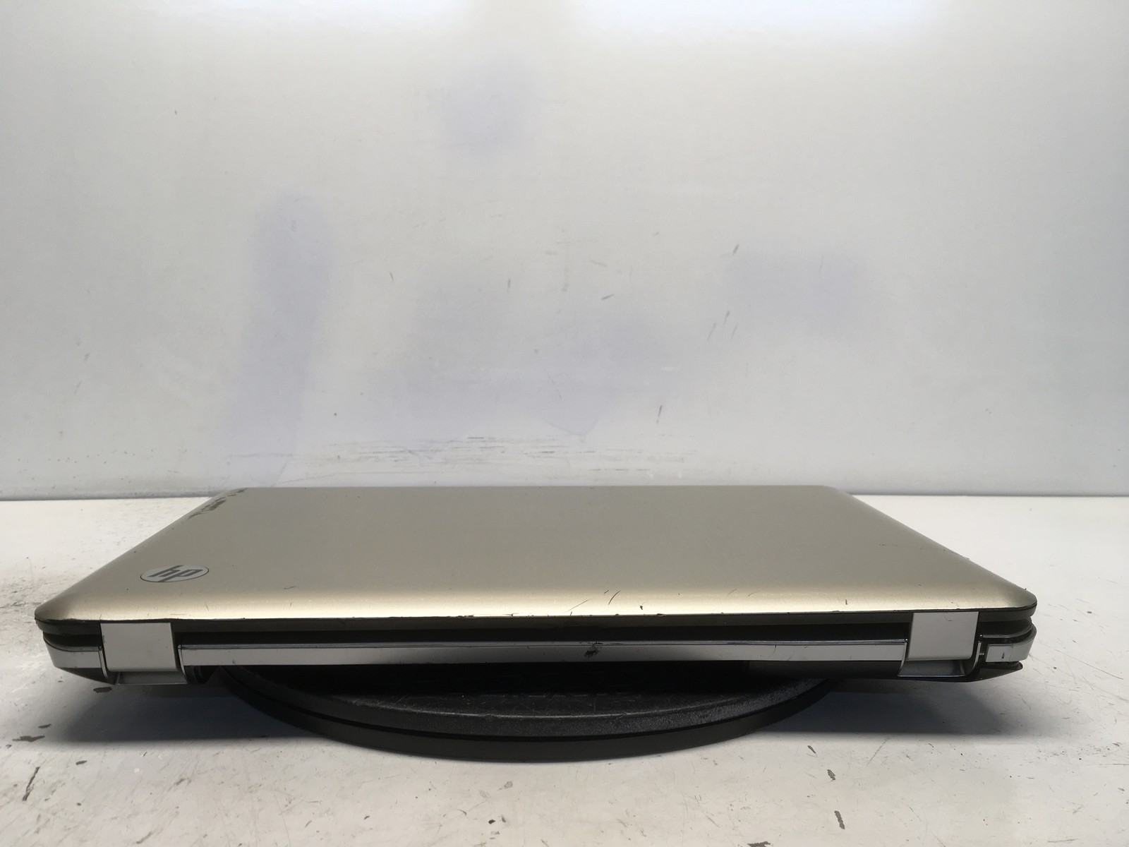 HP Pavilion DV6-3010US AMD Turion II P520 2300MHz 4 GB NO HDD No Batt