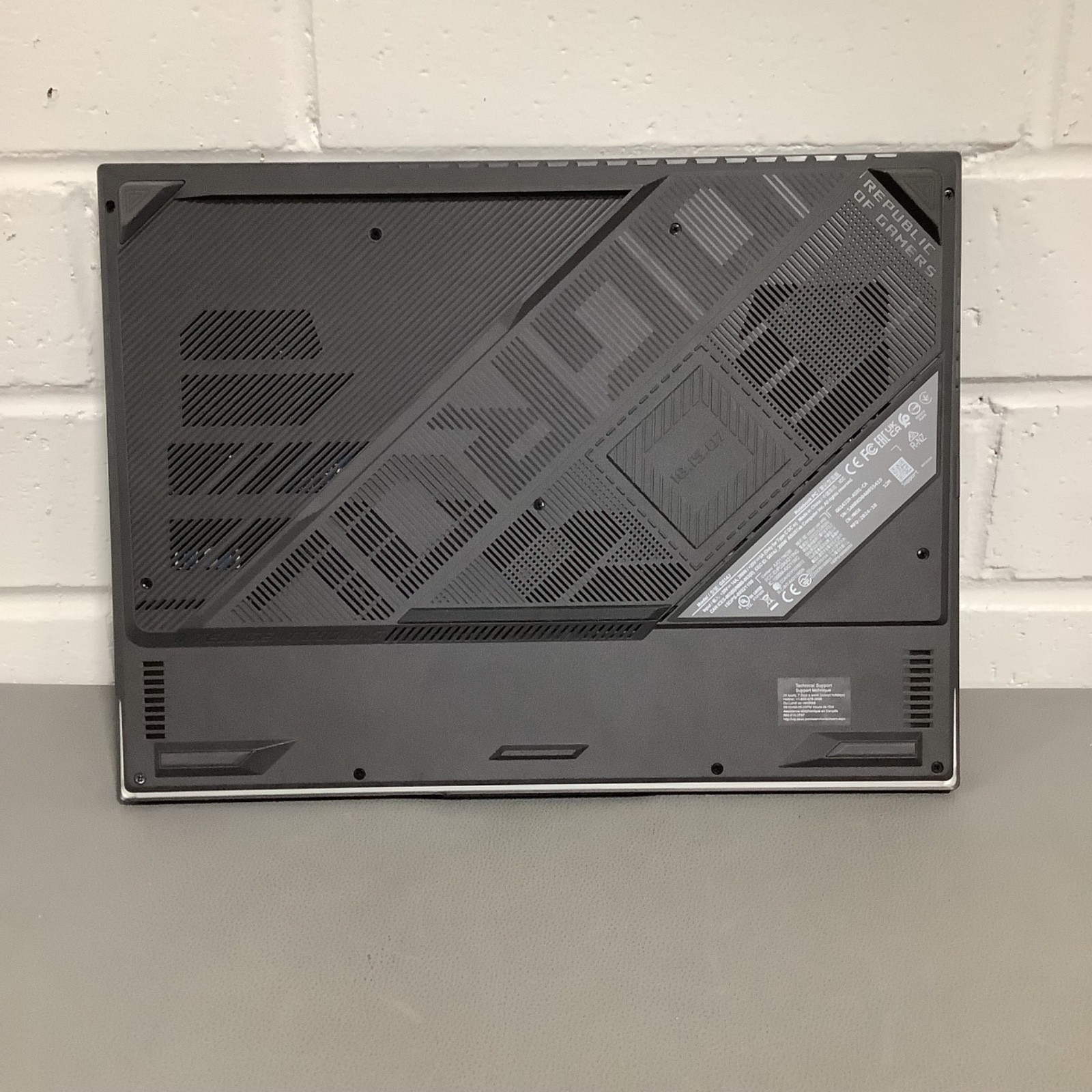Asus ROG Strix G16 Laptop- (G614J) 13th Gen Core i9 32GB RAM 1TB SSD 8GB