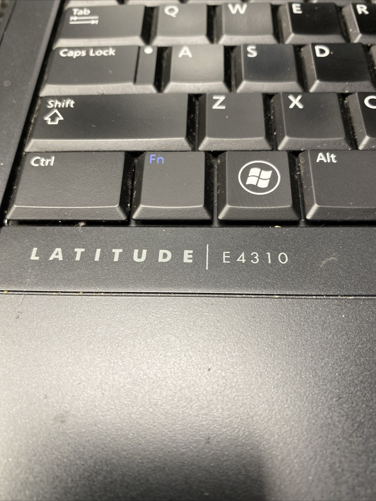*PARTS* Dell Latitude E4310 Laptop Intel i5-540M 2.53GHz 4GB RAM No HDD/OS