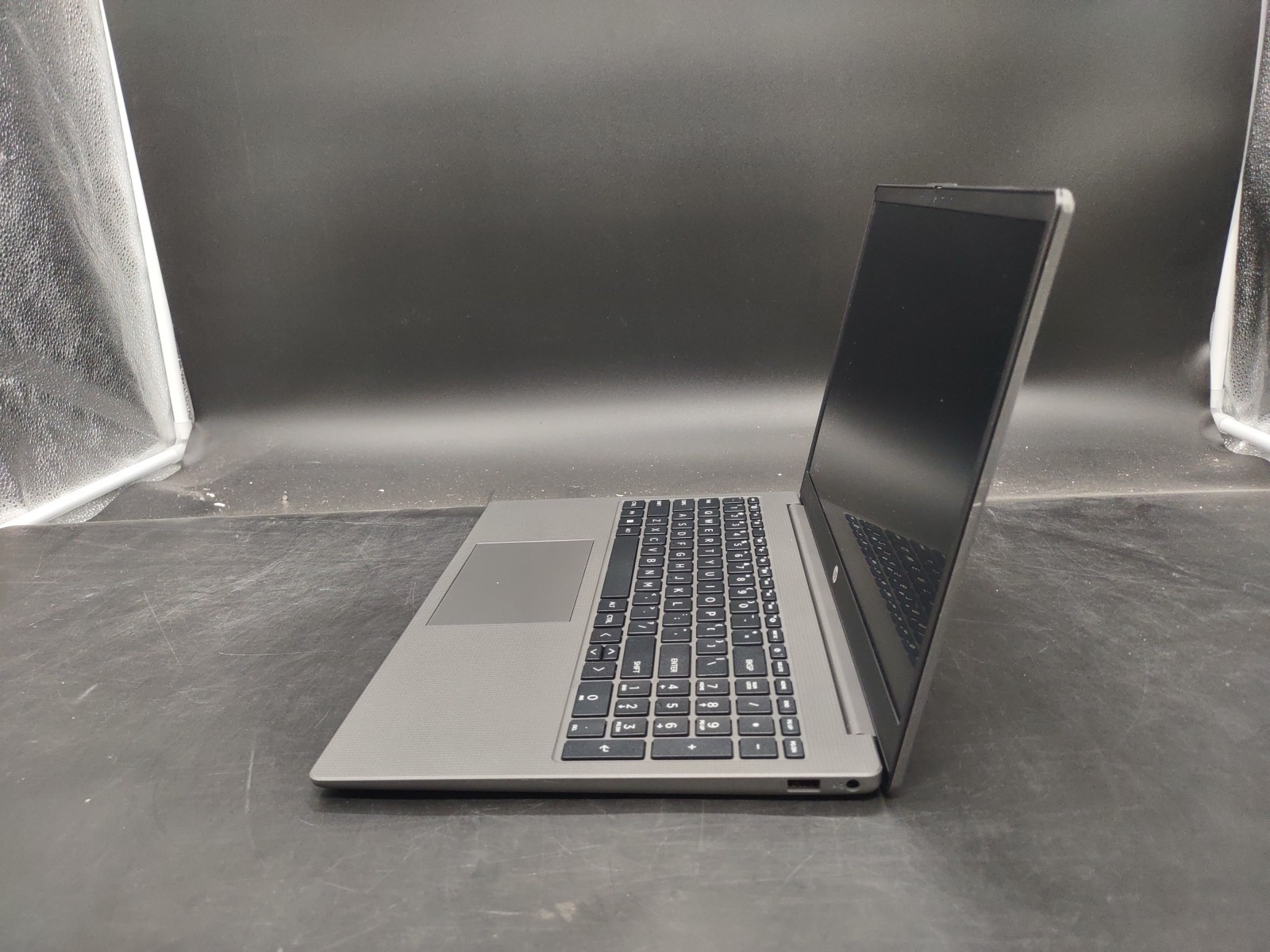 HP 255 G10 AMD Ryzen 7 7730U @ 2.0GHz 64GB RAM 1TB NVME NO OS