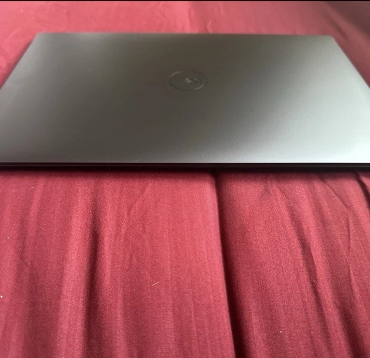 XPS 16 9640 Intel core i7 9750H 32gb ram custom spec 4060 graphics 1tb