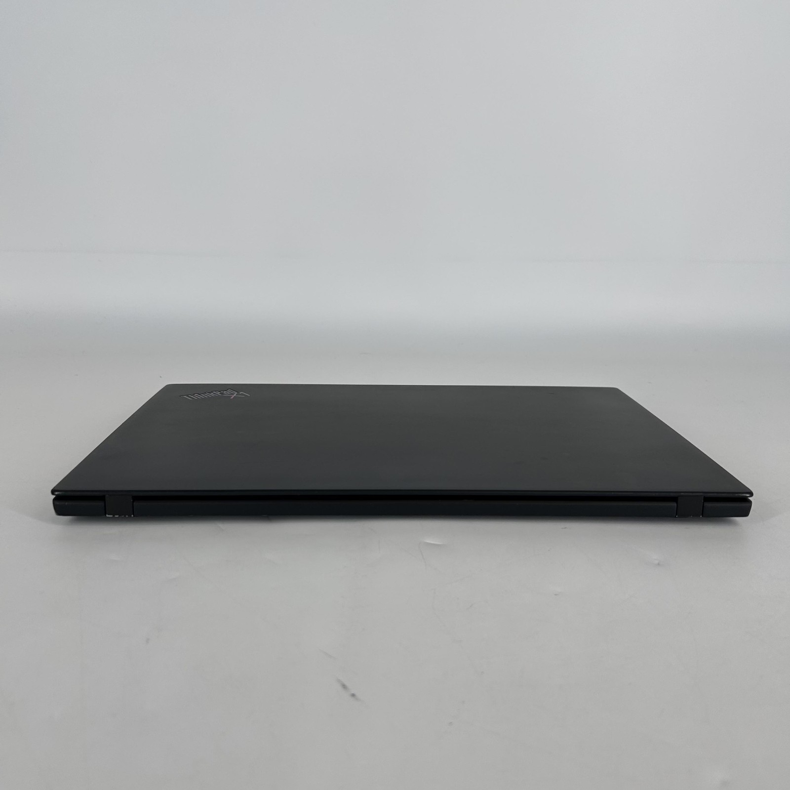 Lenovo ThinkPad X1 Carbon Gen 8 14 FHD i5-10310U 1.70GHz 16GB 512GB WHITE SPOTS