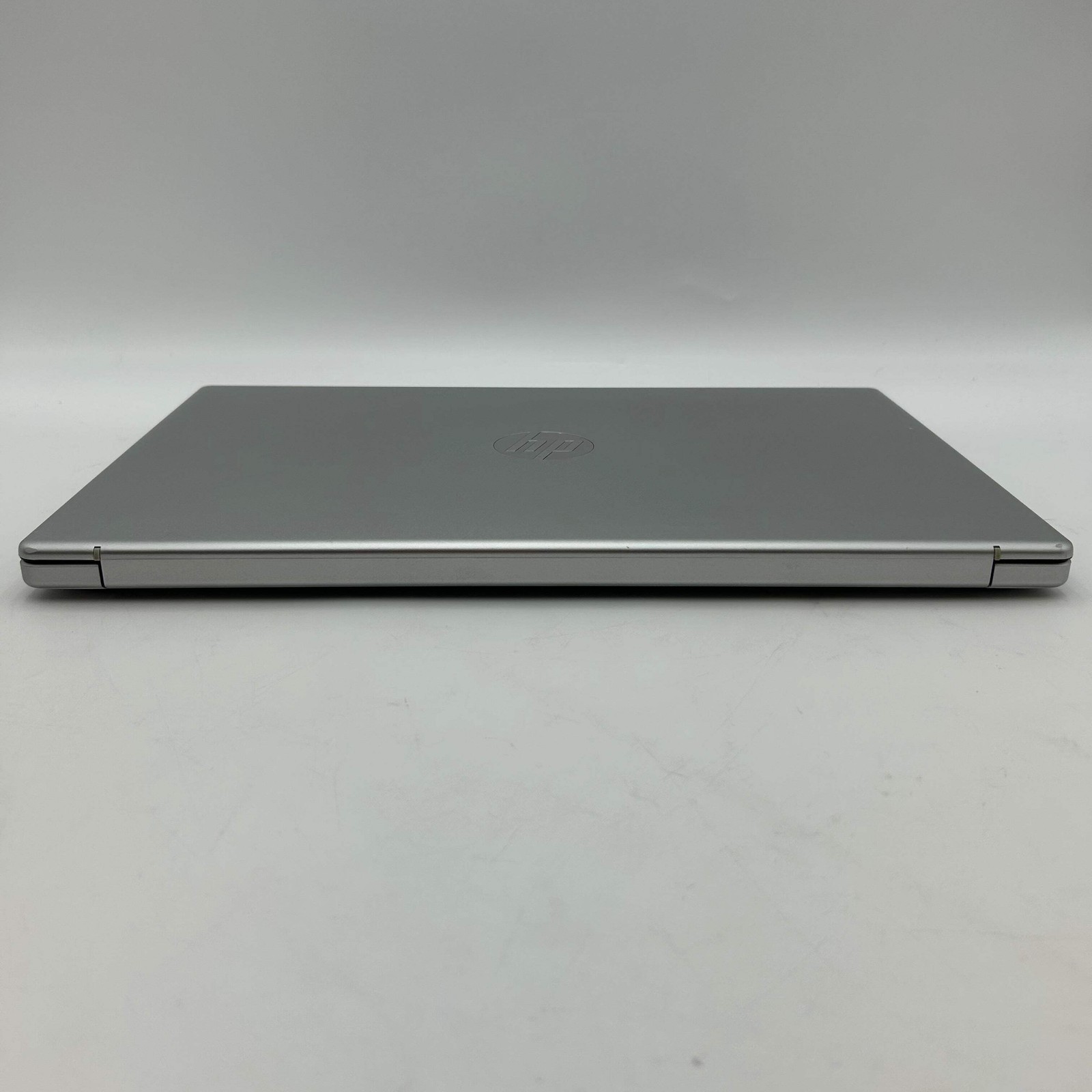HP 15.6″ Laptop AMD Ryzen 3 7320U 8GB RAM 256GB SSD 15-FC0399NR