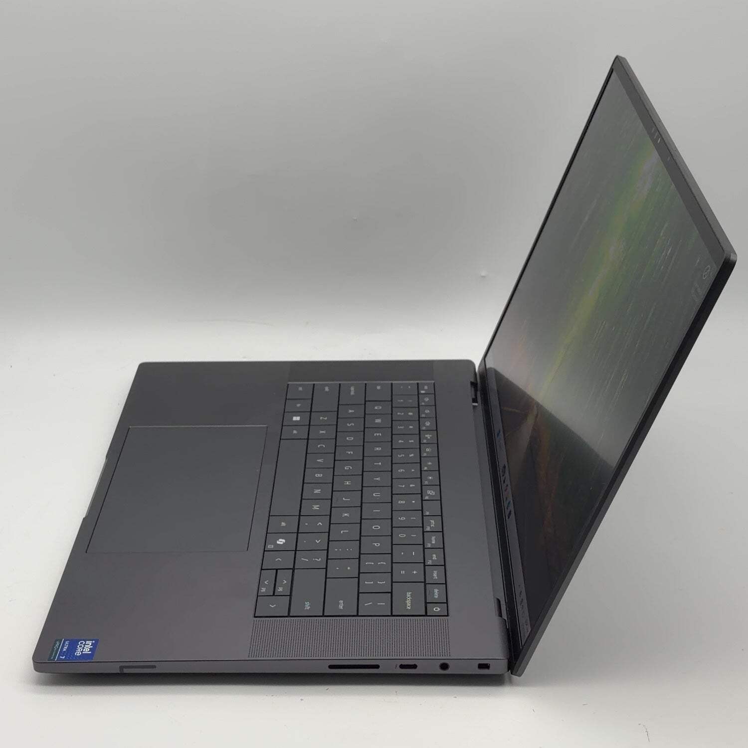 Dell Pro Max 16 Plus MA16250 16″ Core Ultra 7 265H 2.2GHz 32GB RAM 1TB SSD