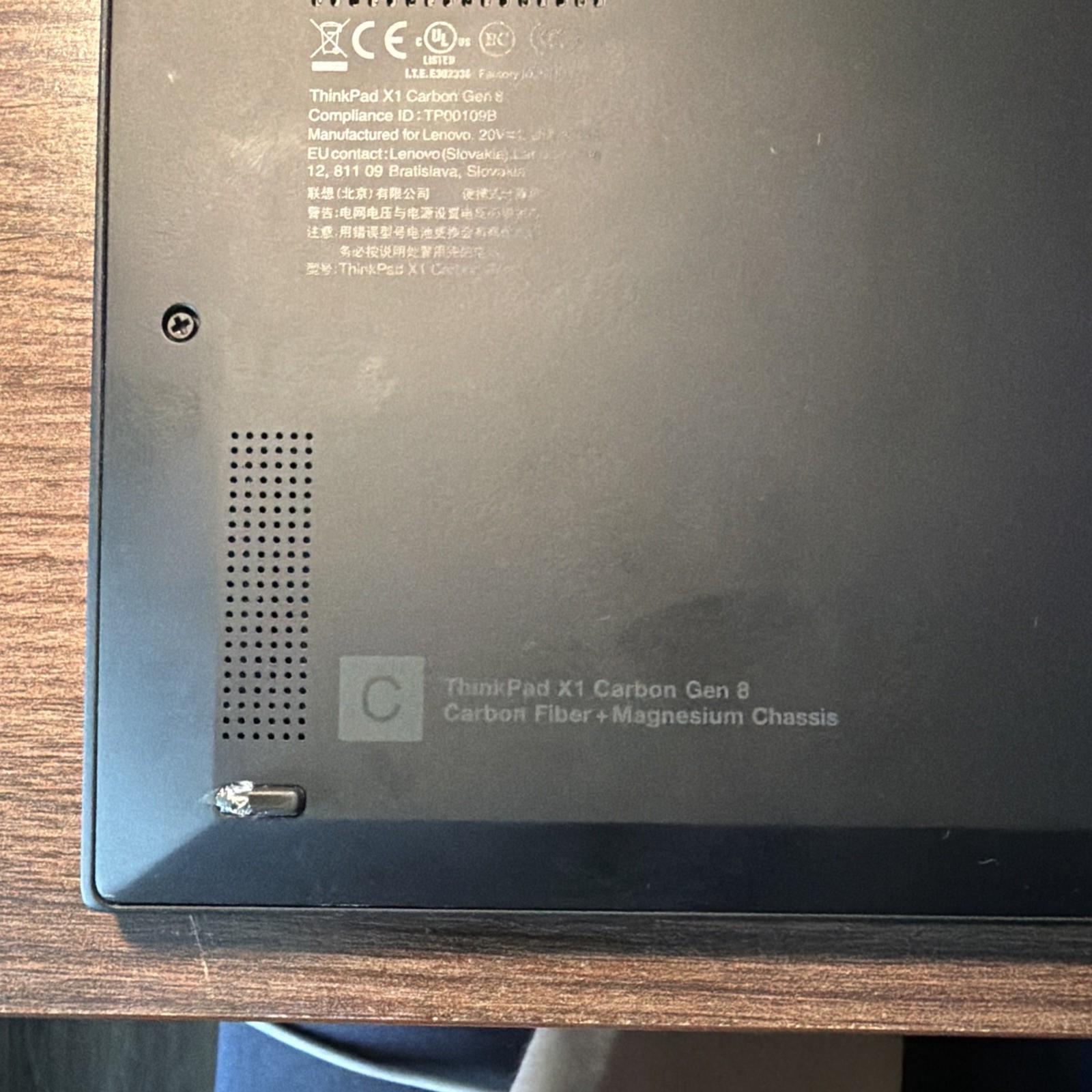 Lenovo ThinkPad X1 Carbon Gen 8 Intel i7 10510U 16GB RAM 512GB SSD 14″ FHD