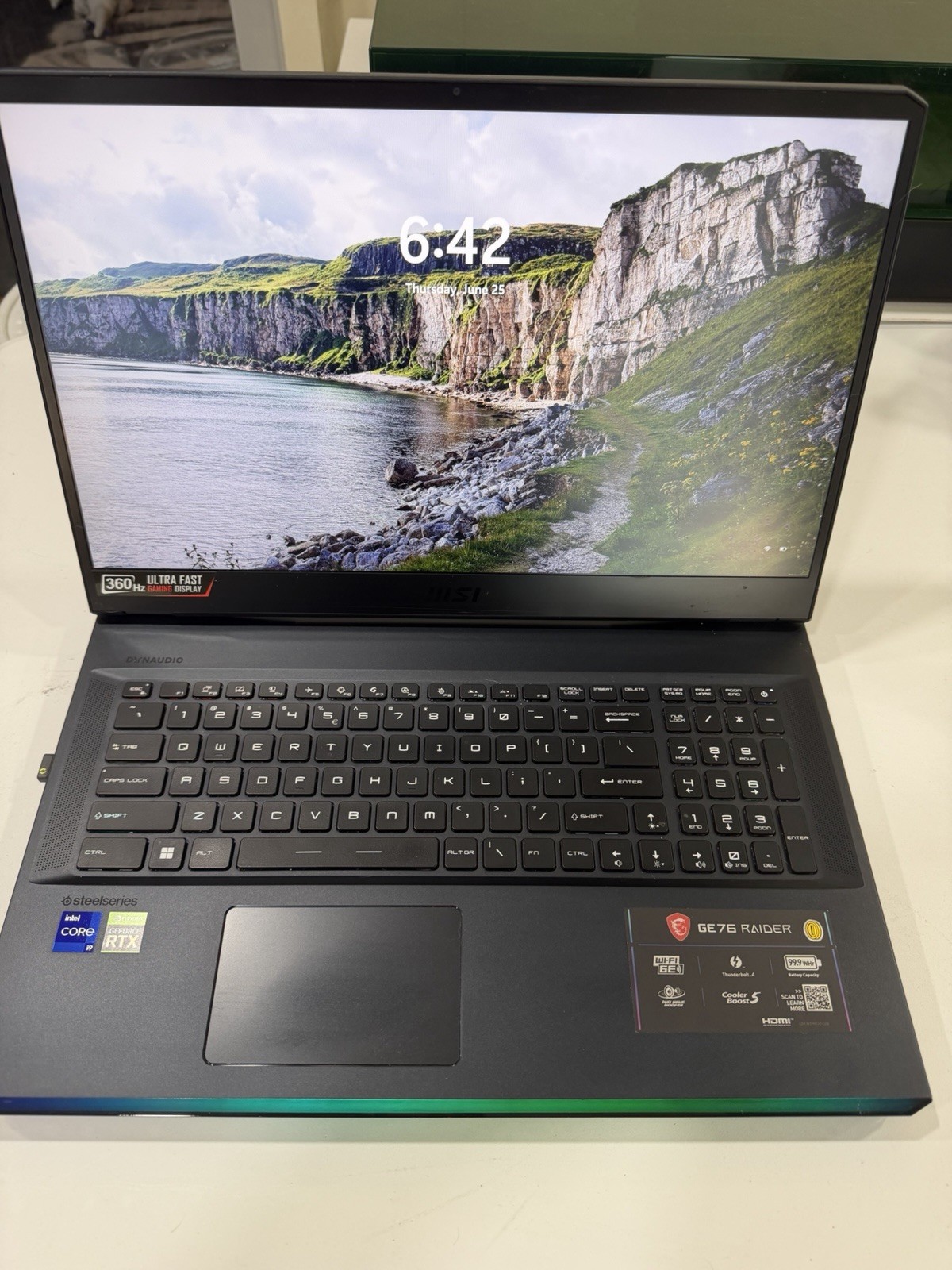 msi GE76 Raider 17.3″ 360Hz FHD, Intel Core i9-11980HK, RTX3080, 32GB Ram 1TBSSD
