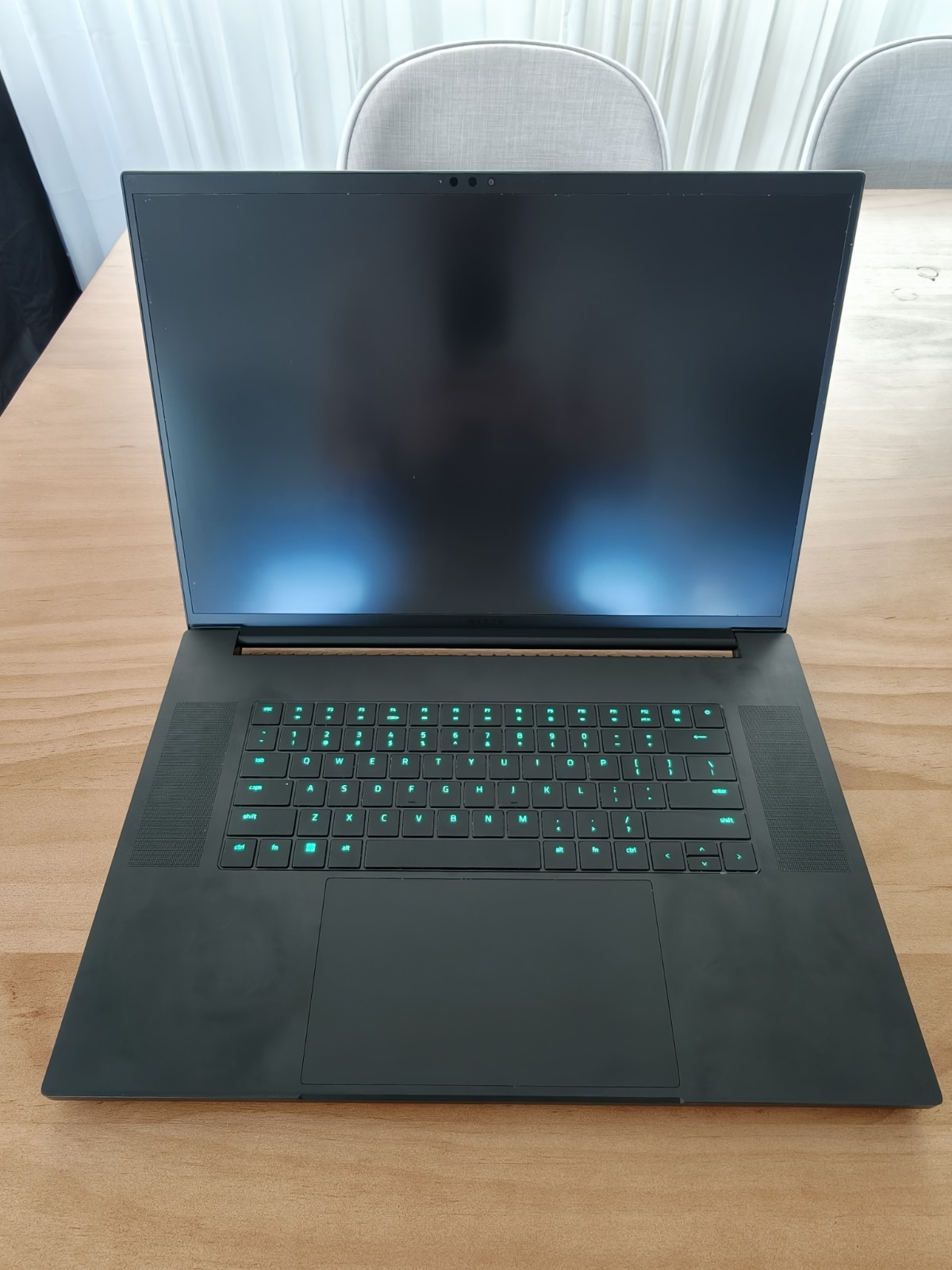 Razer Blade 18 i9-13950HX 32GB 2TB RTX 4090 – THERMAL ISSUE