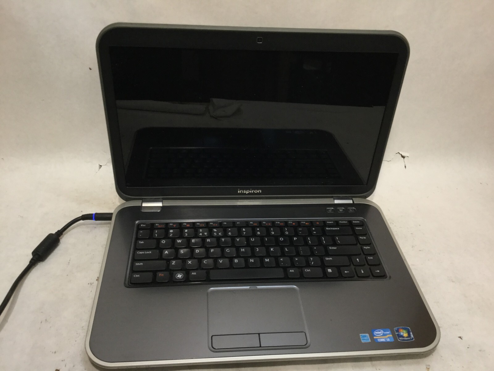 Dell Inspiron 5520 15.6” / Intel Core i3 UNKNOWN SPECS / (MISSING PARTS!) -MR