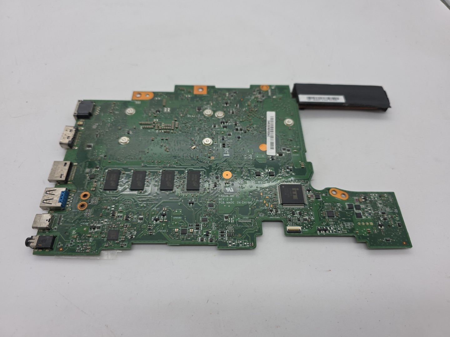 ACER P2510 TX520 MOTHERBOARD PAREB MB 8L I7-8550U NVIDIA MX130 2GB + 4G RAM