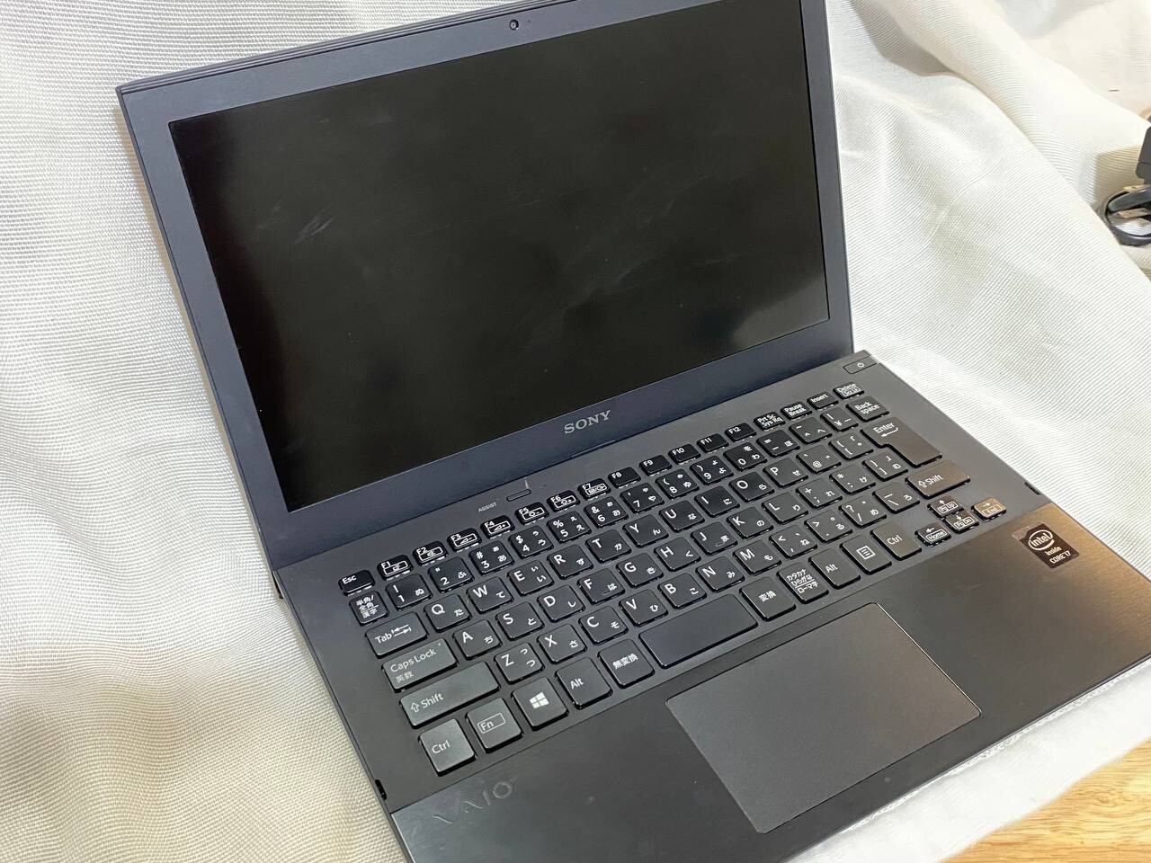 Sony vaio Svp1121a1j 11.6″ Intel Core i7-4500u ram4g ,ssd Ss 250gb , Free ship