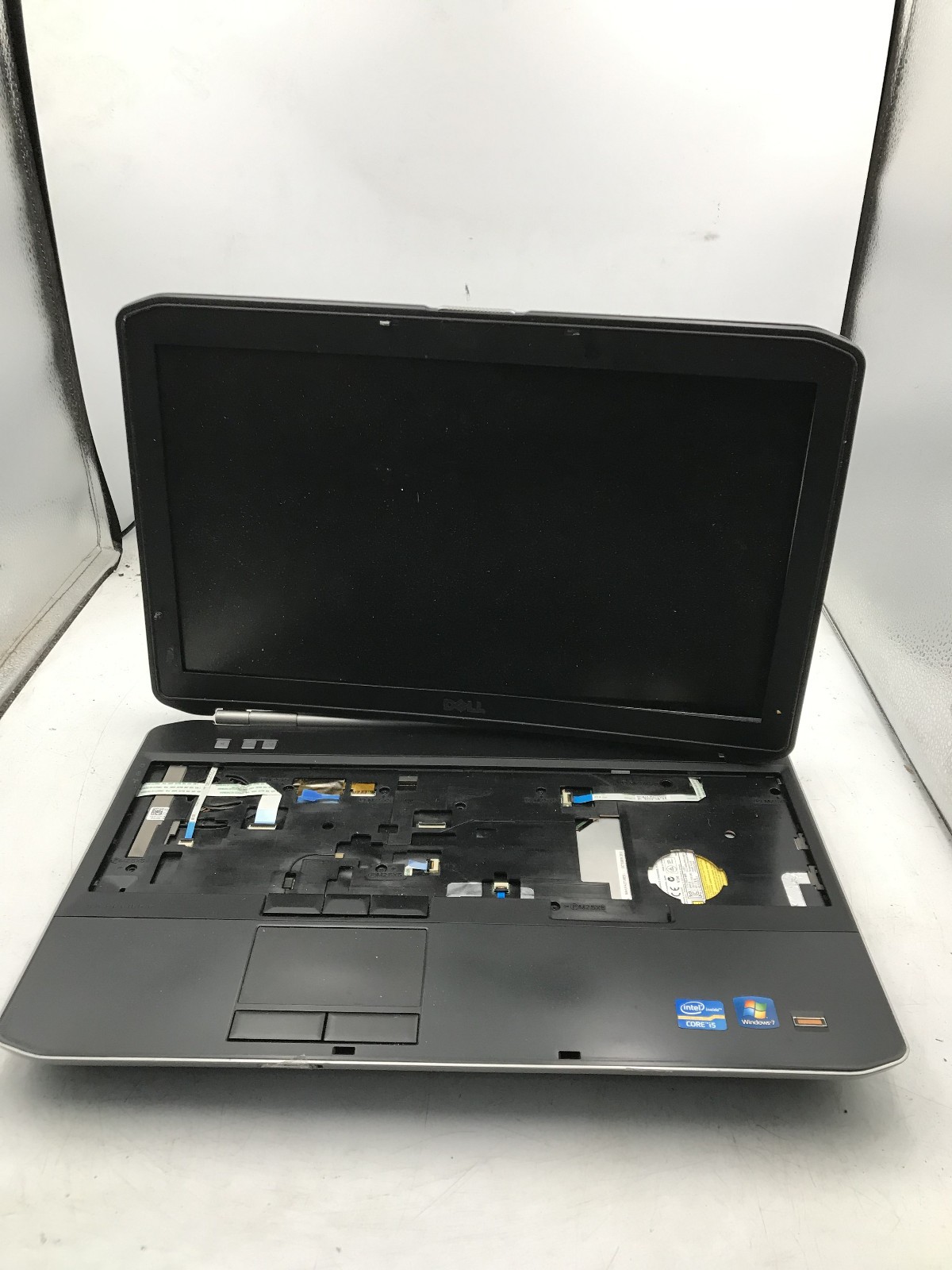 DELL LATITUDE E5520 – FOR PARTS/REPAIR – INTEL I5 2520M – NO RAM – READ DESC -BB