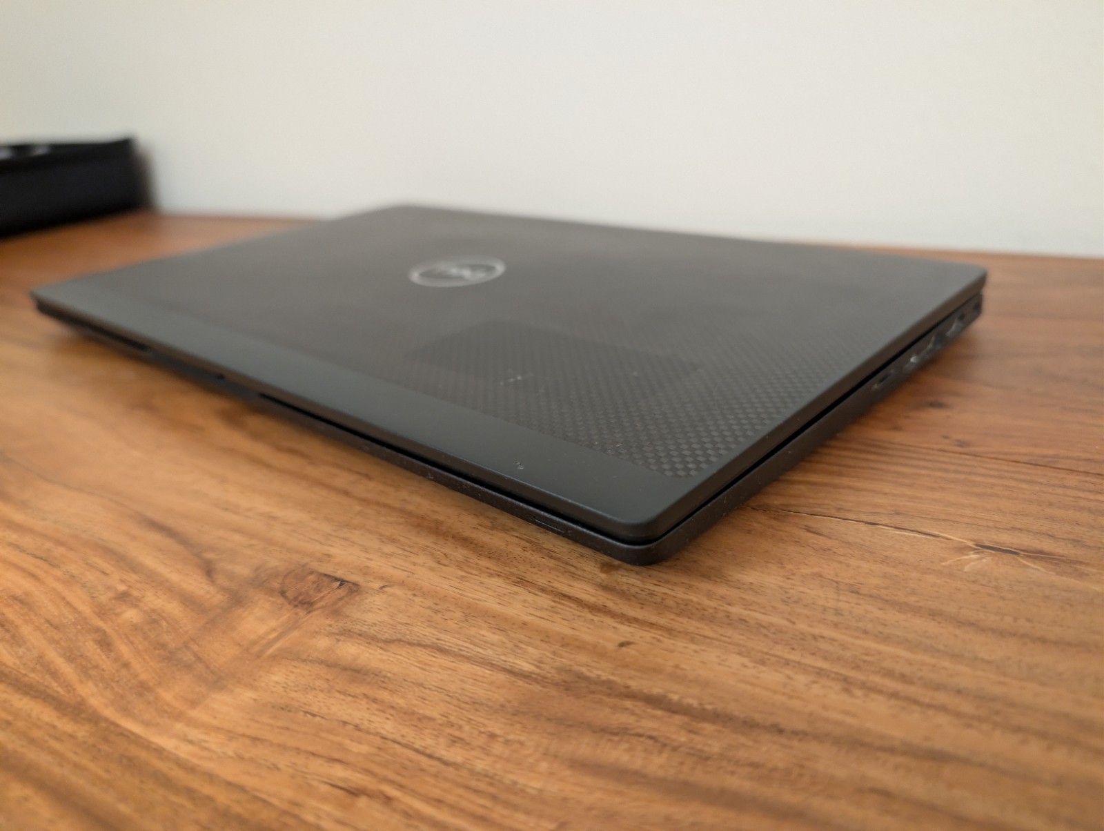 Dell Latitude 7420 14″ (Intel Core i7-1185G7, 16GB RAM, 512GB SSD)
