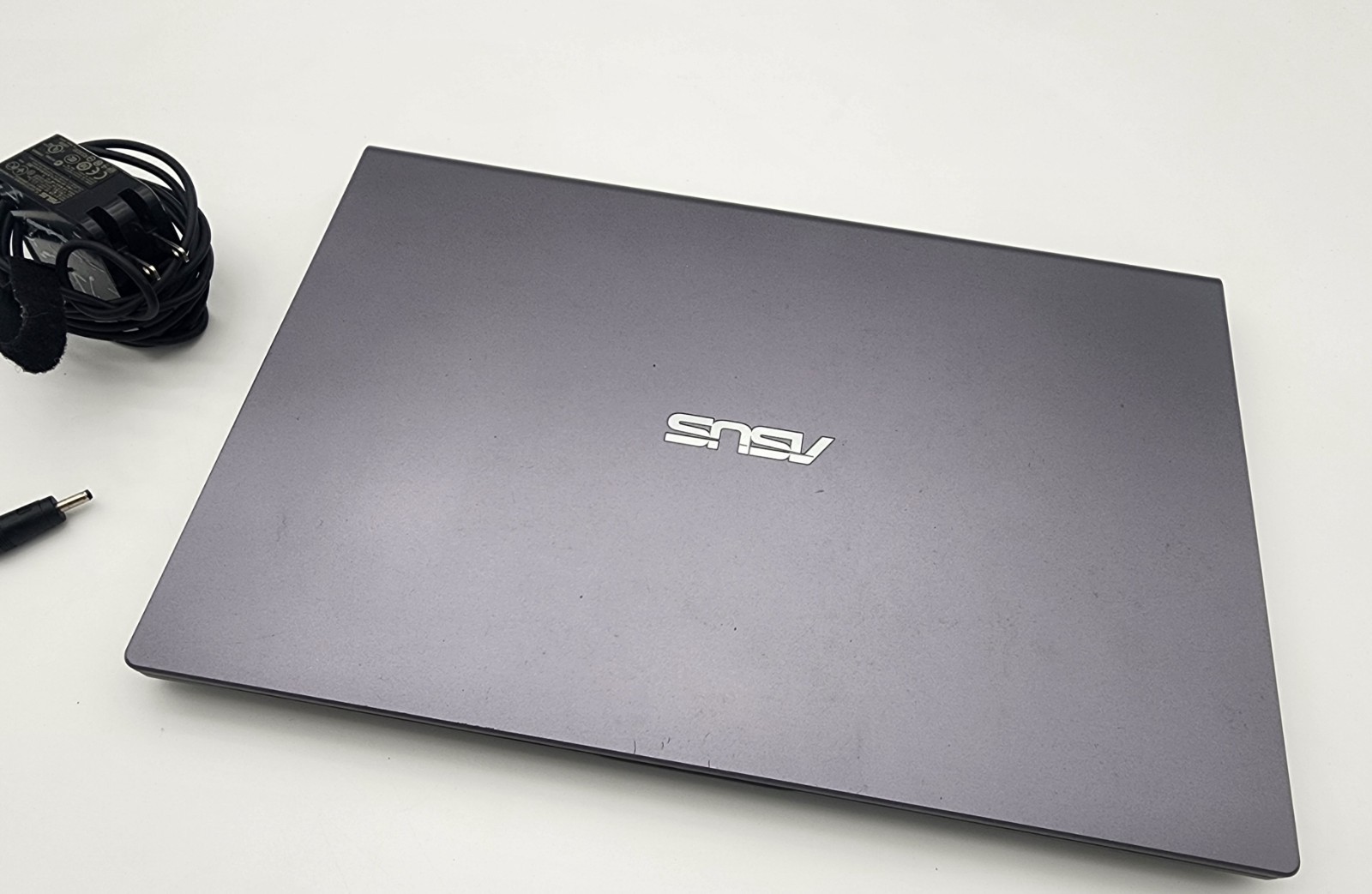 Asus Vivobook M509D AMD Athlon Silver 3050U 2.3Ghz 4GB RAM 1TB HDD 15.6″ Win11