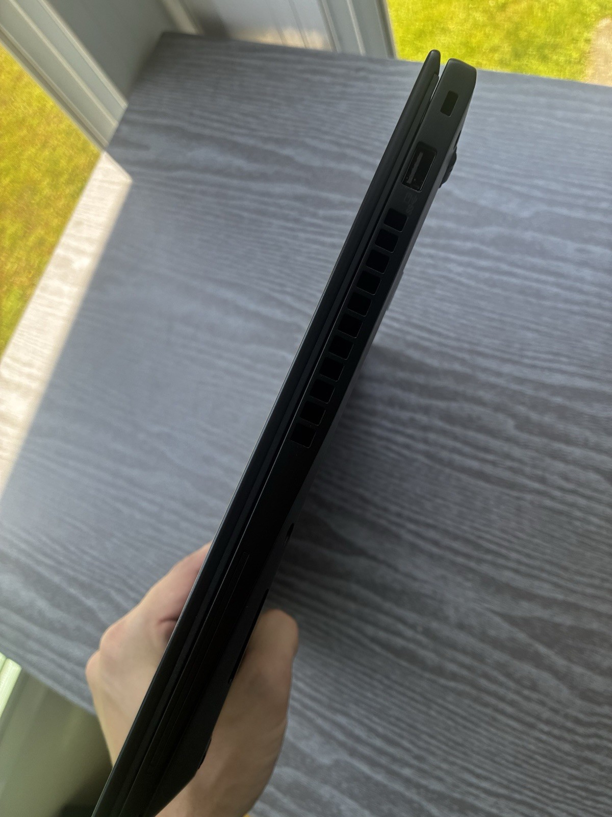 Lenovo ThinkPad T490s 14″ i5-8365u, 8GB RAM, 256GB NVME SSD, Windows 11 (CLEAN)
