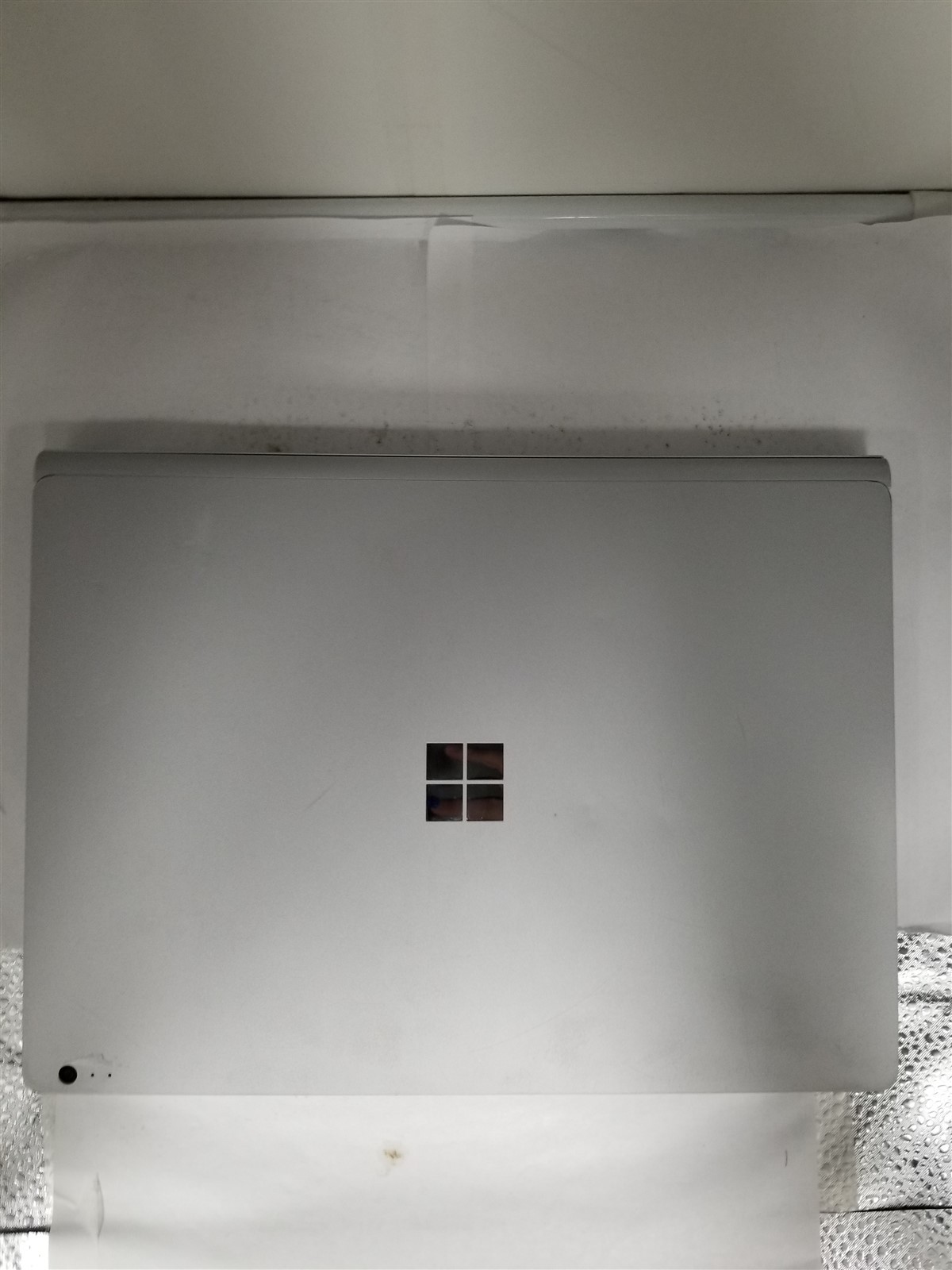 Microsoft Surface Book 2 Core i5 13.5″ 8GB/128GB Silver Details VD6182