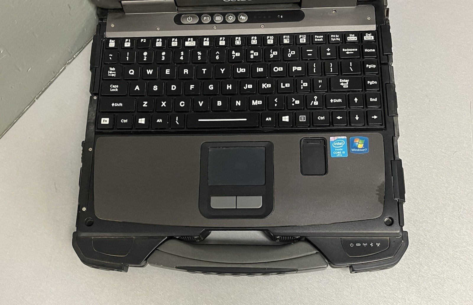 Getac B300 G5 Rugged Touch 13.3″ i5-4300M 4GB Ram 128GB SSD 5,322 Hours