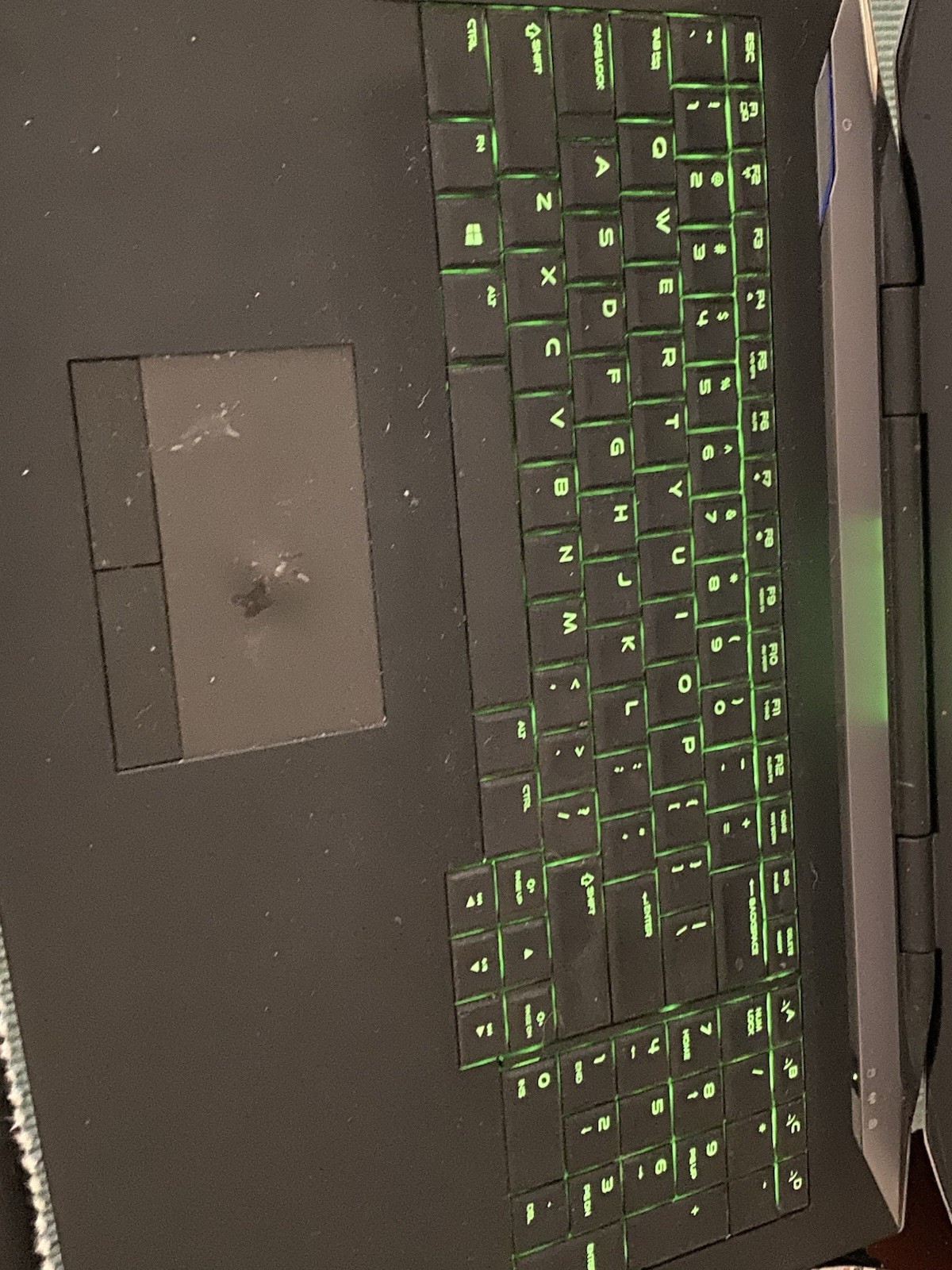Alienware17 P18E Gaming Laptop Dual Nvidia GeForce GTX 860M 19.5V/9.23/12.3 A 17