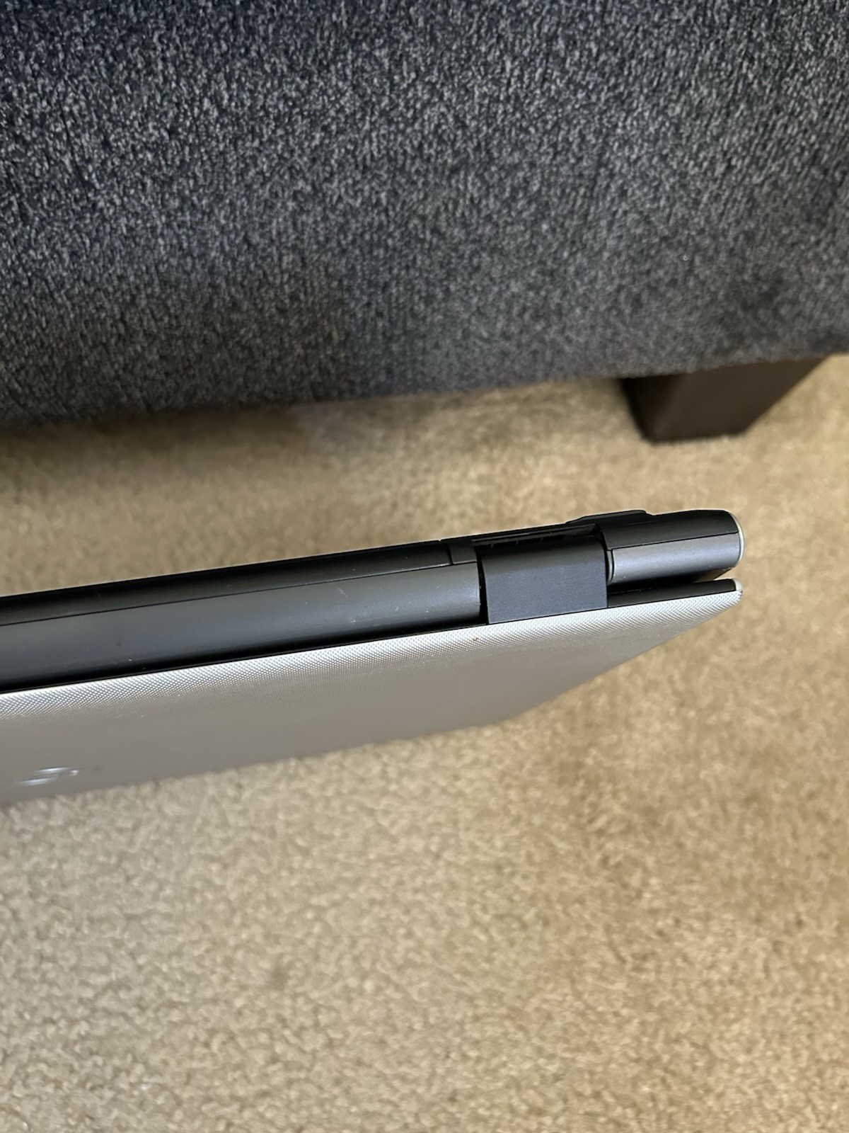 Dell Inspiron AMD A8 Laptop UNTESTED No Charger Parts/Repair