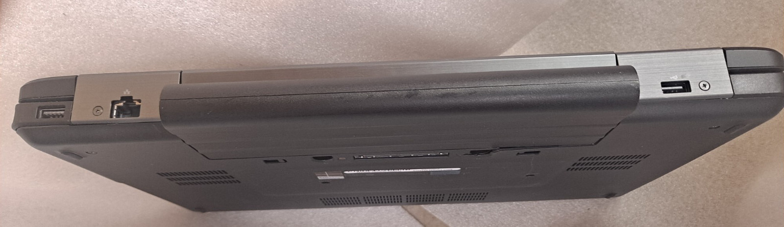 Dell Latitude E5540 15.6″ Laptop i7-4600U 2.10GHz 8GB RAM 256gb SSD PARTS ONLY
